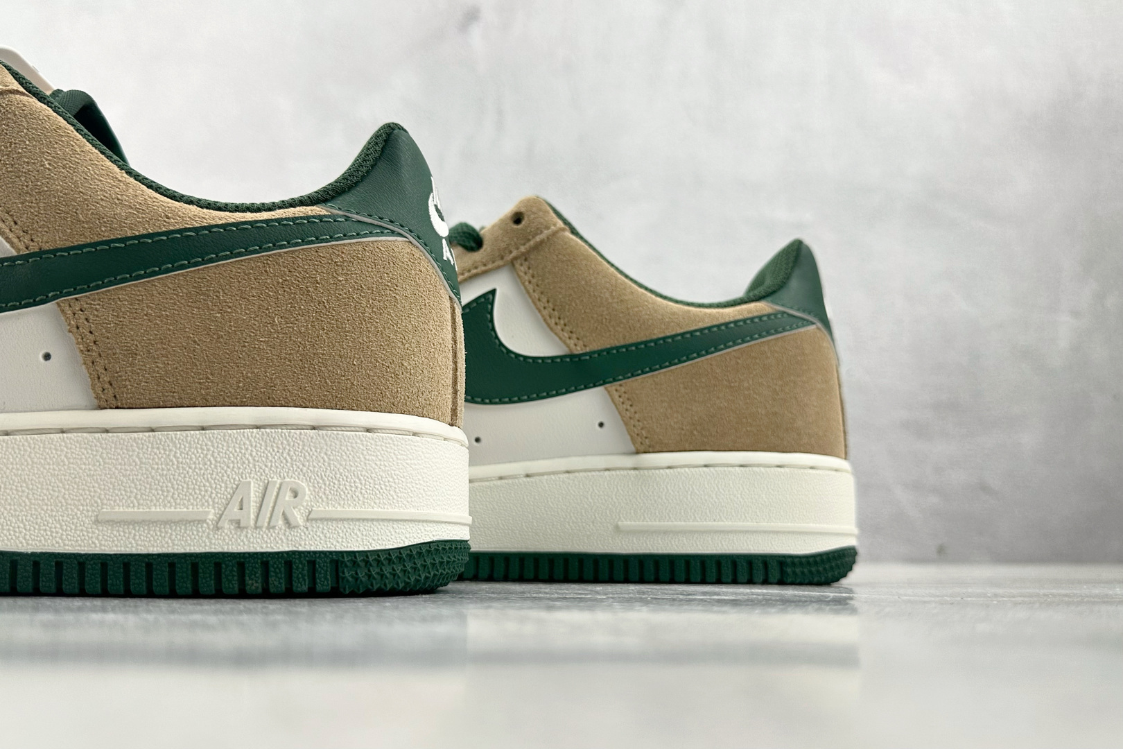 Nike Air Force 1 '07 LV8 白褐绿 FQ8714-203