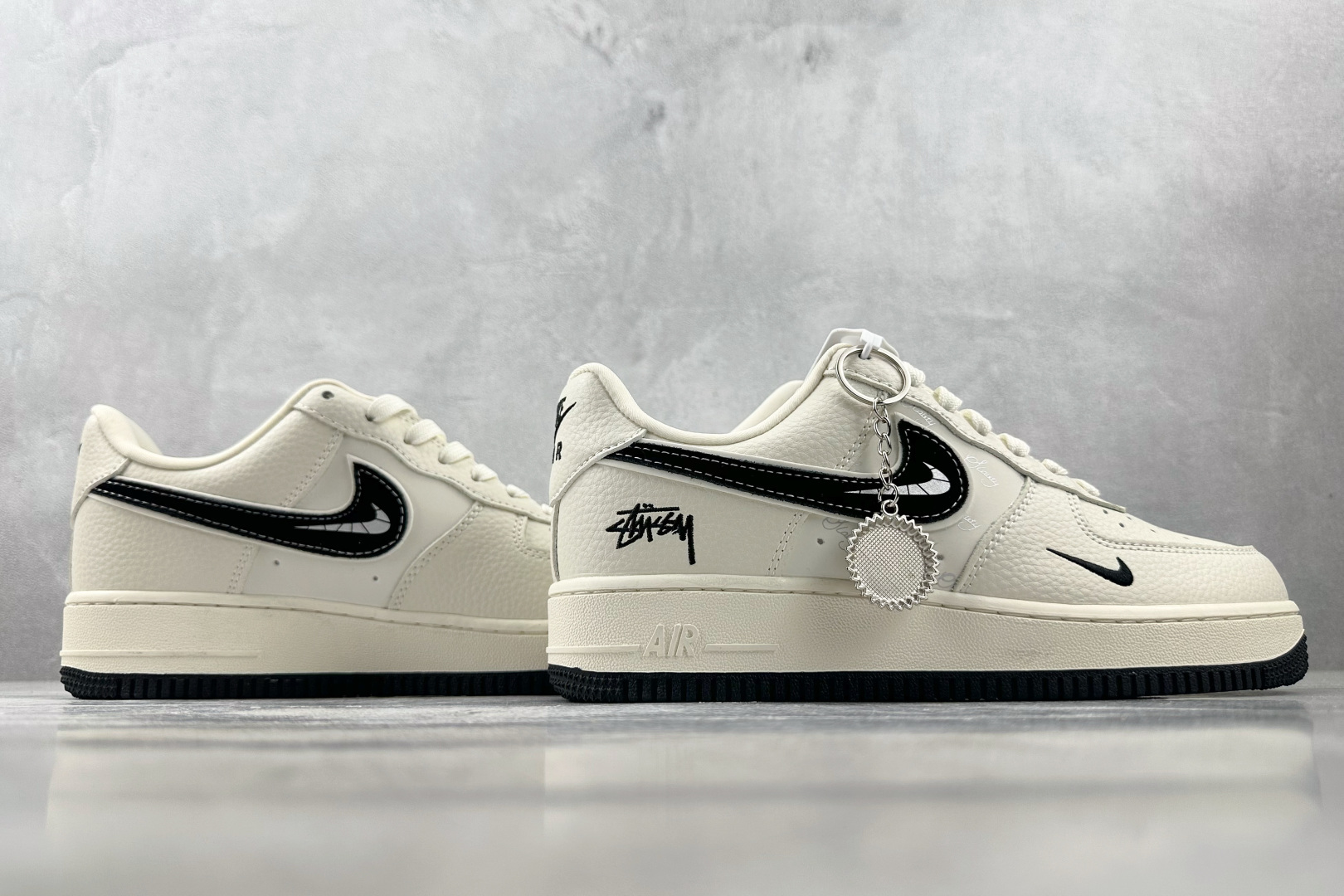 Nike Air Force 1'07 斯图西 联名 米白黑 KK1988-093