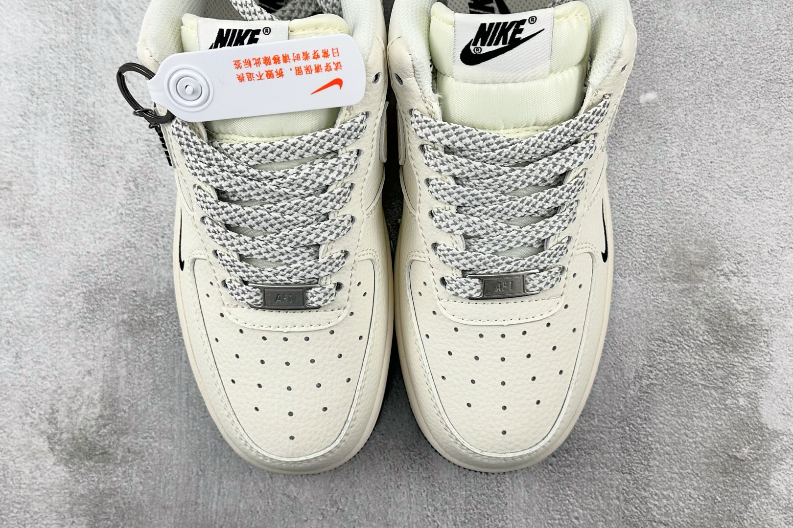 Nike Air Force 1'07 NIKE 联名 米白黑 XX3168-183