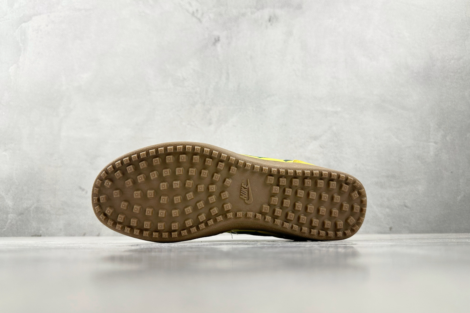 Nike Field General 暗黄色 HF3165-700