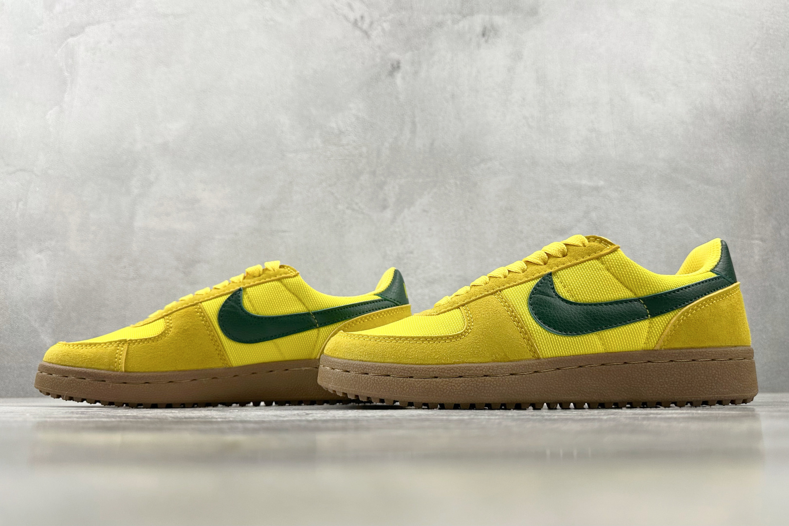 Nike Field General 暗黄色 HF3165-700