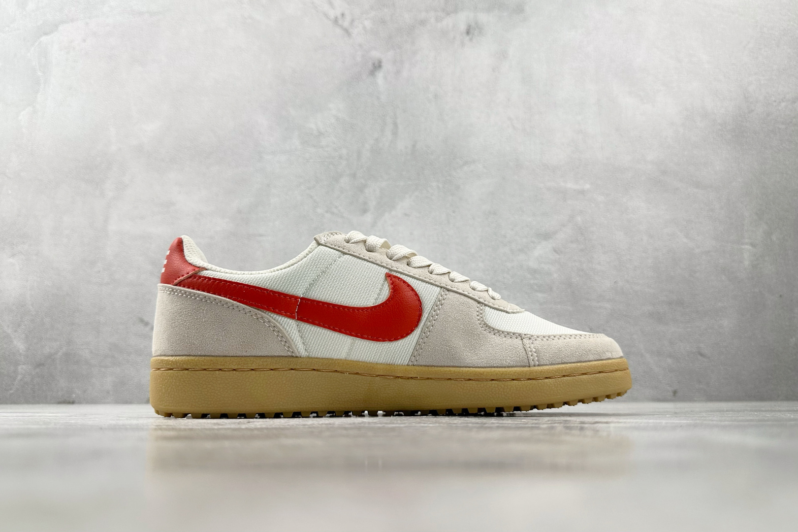 Nike Field General 米红 HF3165-104