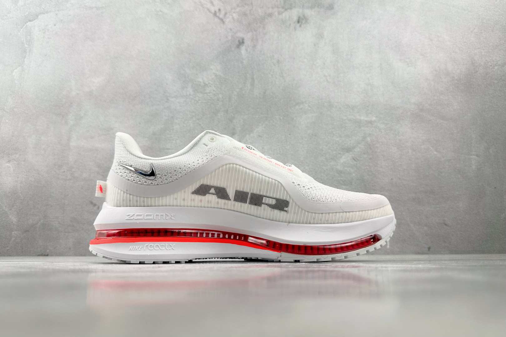 Nike Pegasus Premium 白红色 HQ2592-101