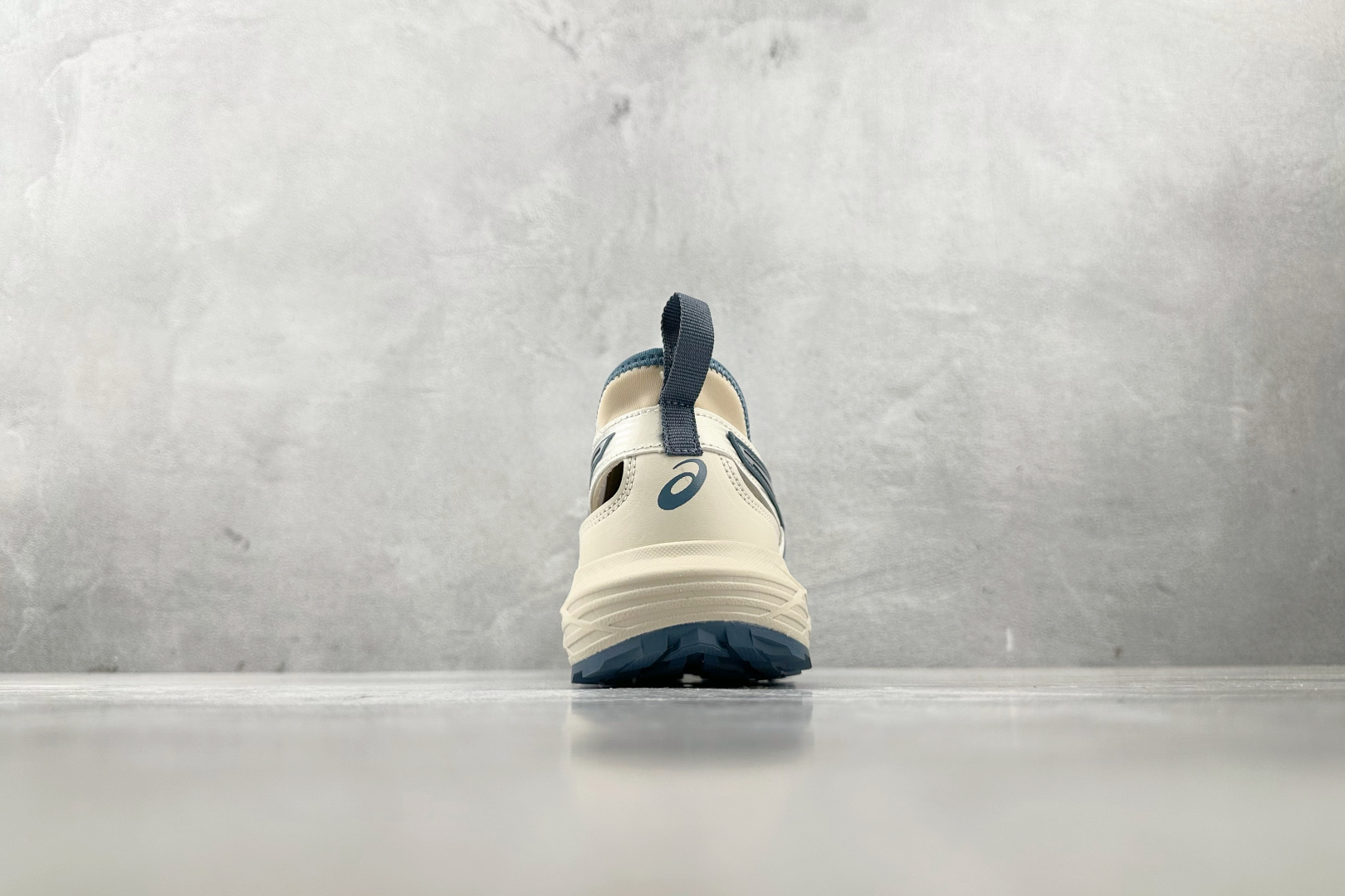 品质升级 Asics Gel-Sonoma 白蓝 1203A670-200