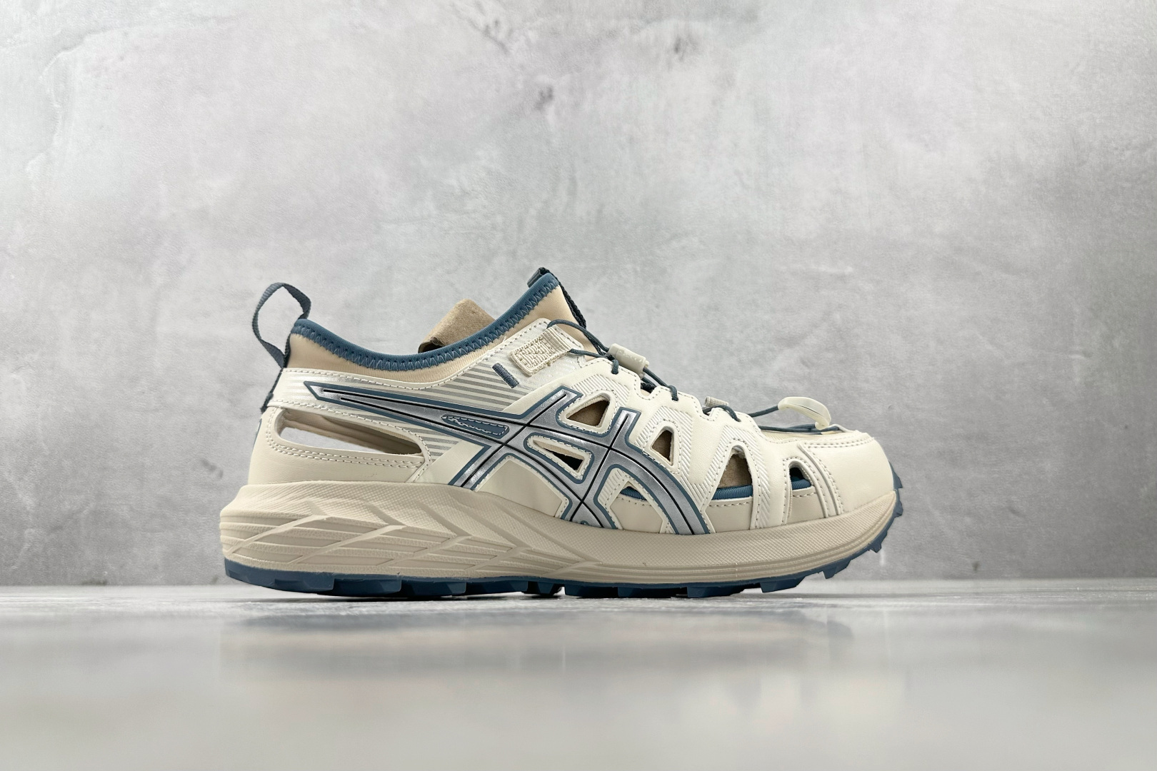 品质升级 Asics Gel-Sonoma 白蓝 1203A670-200