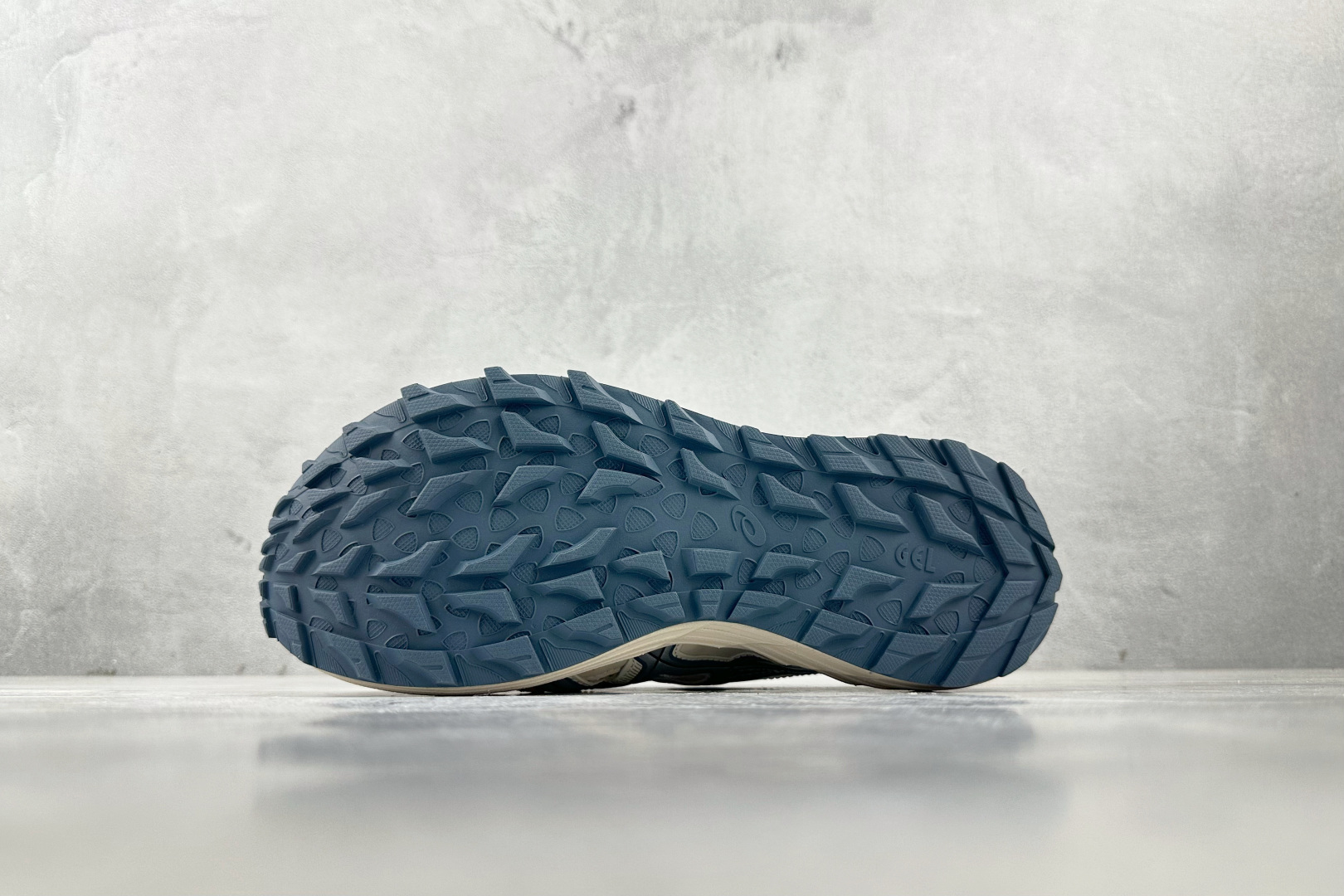 品质升级 Asics Gel-Sonoma 白蓝 1203A670-200