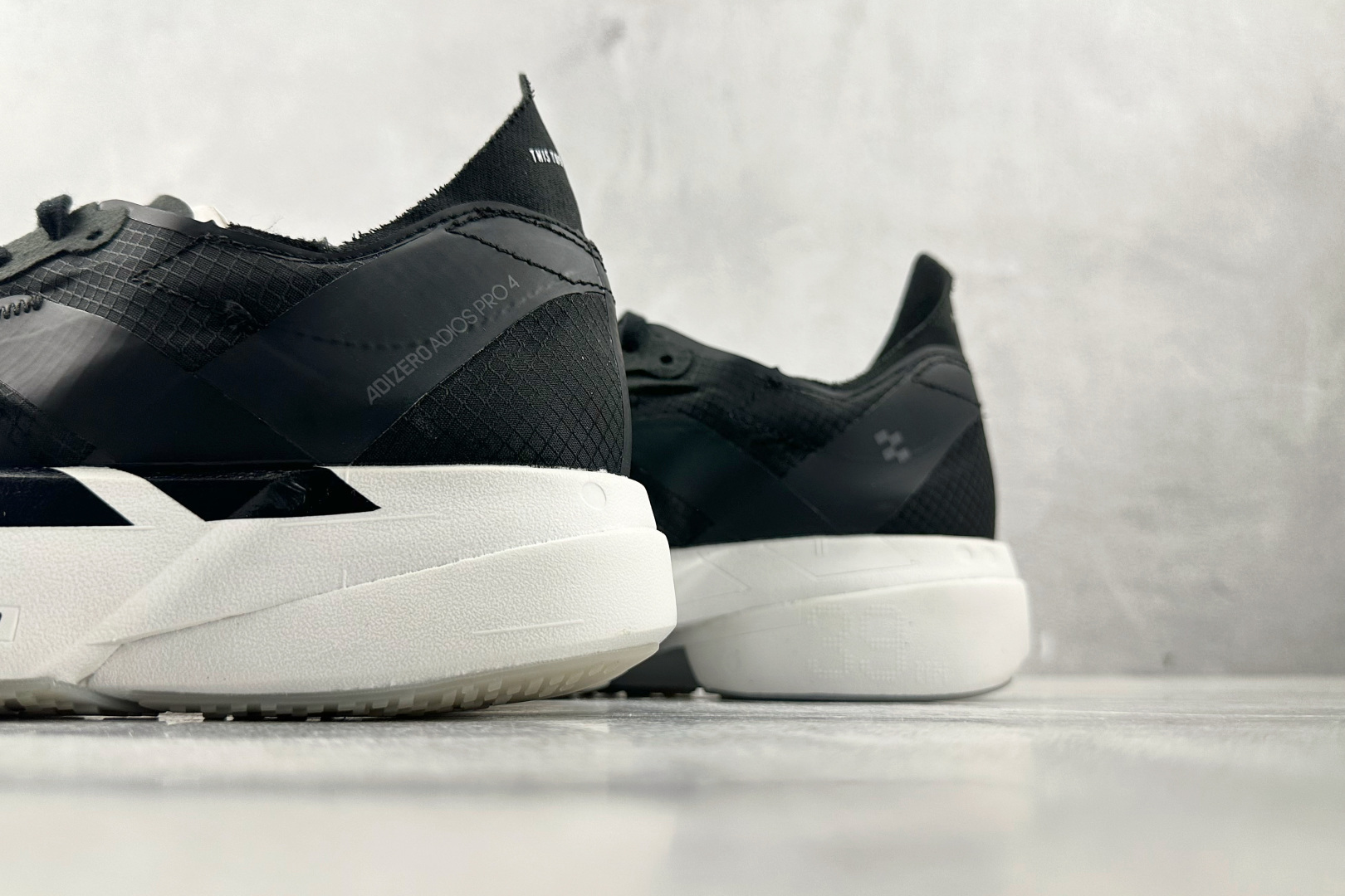 adidas Adizero Adios Pro 4 黑色 JR6360