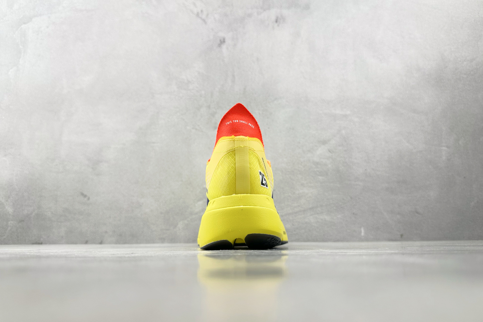 adidas Adizero Adios Pro 4 黄色 JR6373