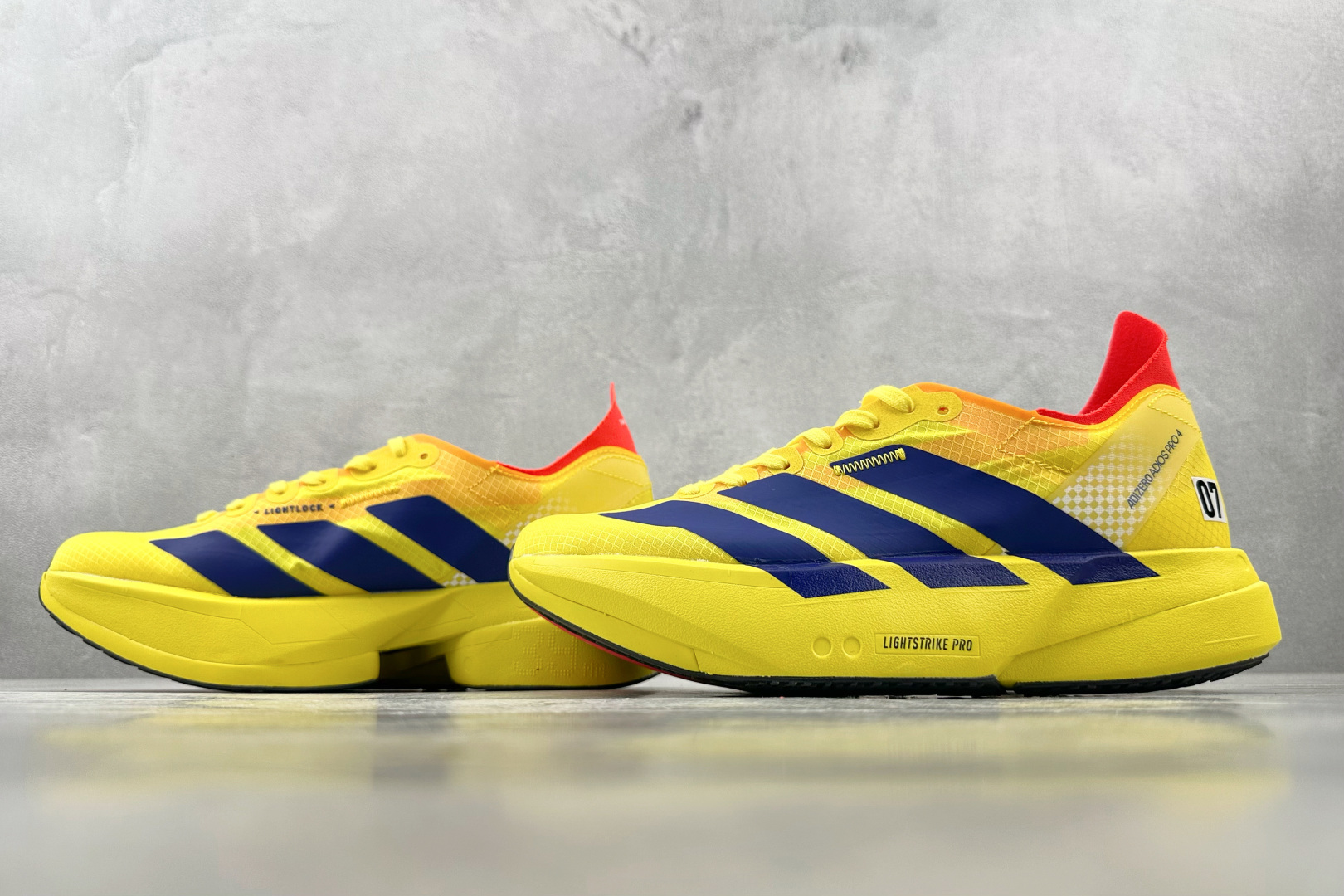 adidas Adizero Adios Pro 4 黄色 JR6373