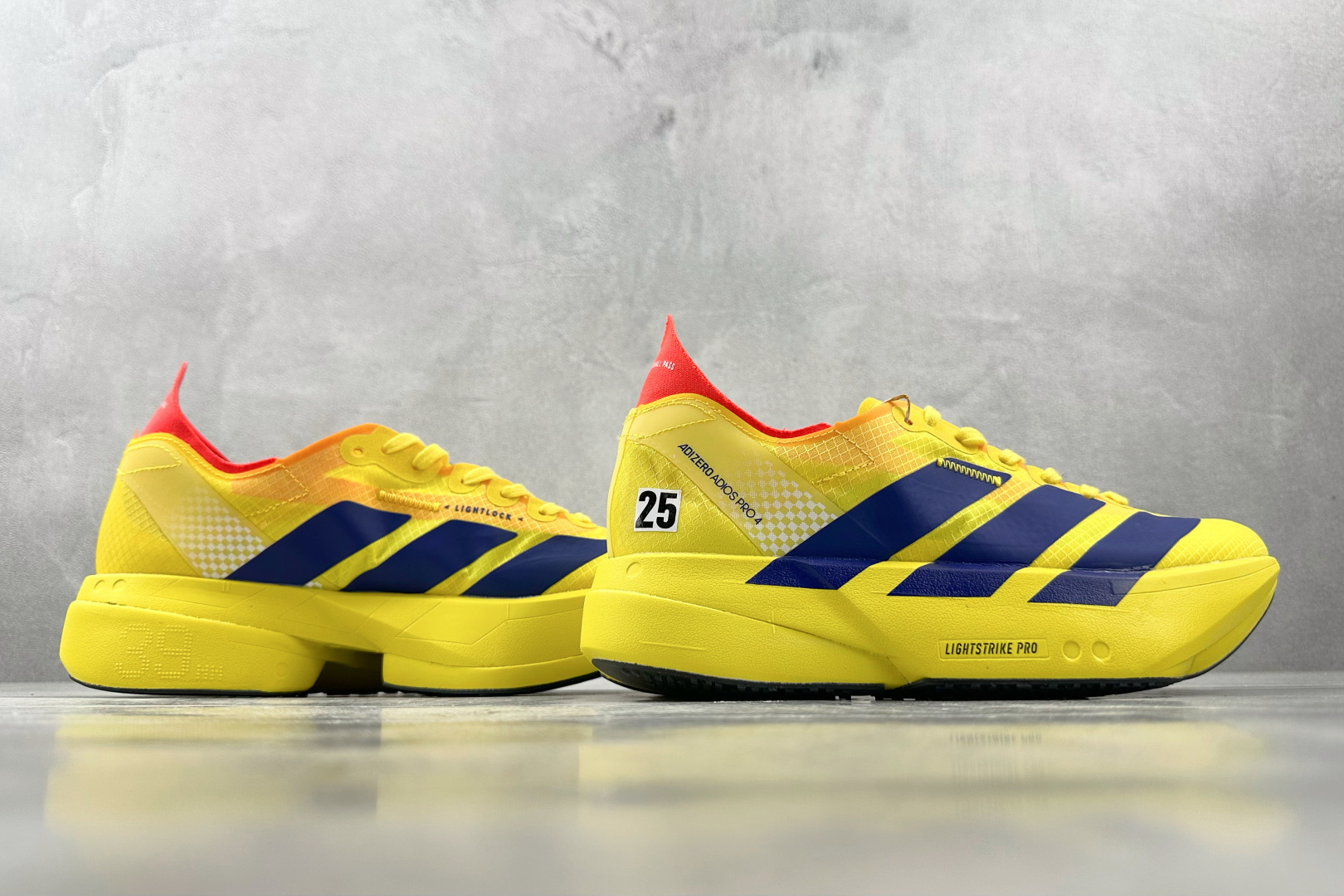 adidas Adizero Adios Pro 4 黄色 JR6373