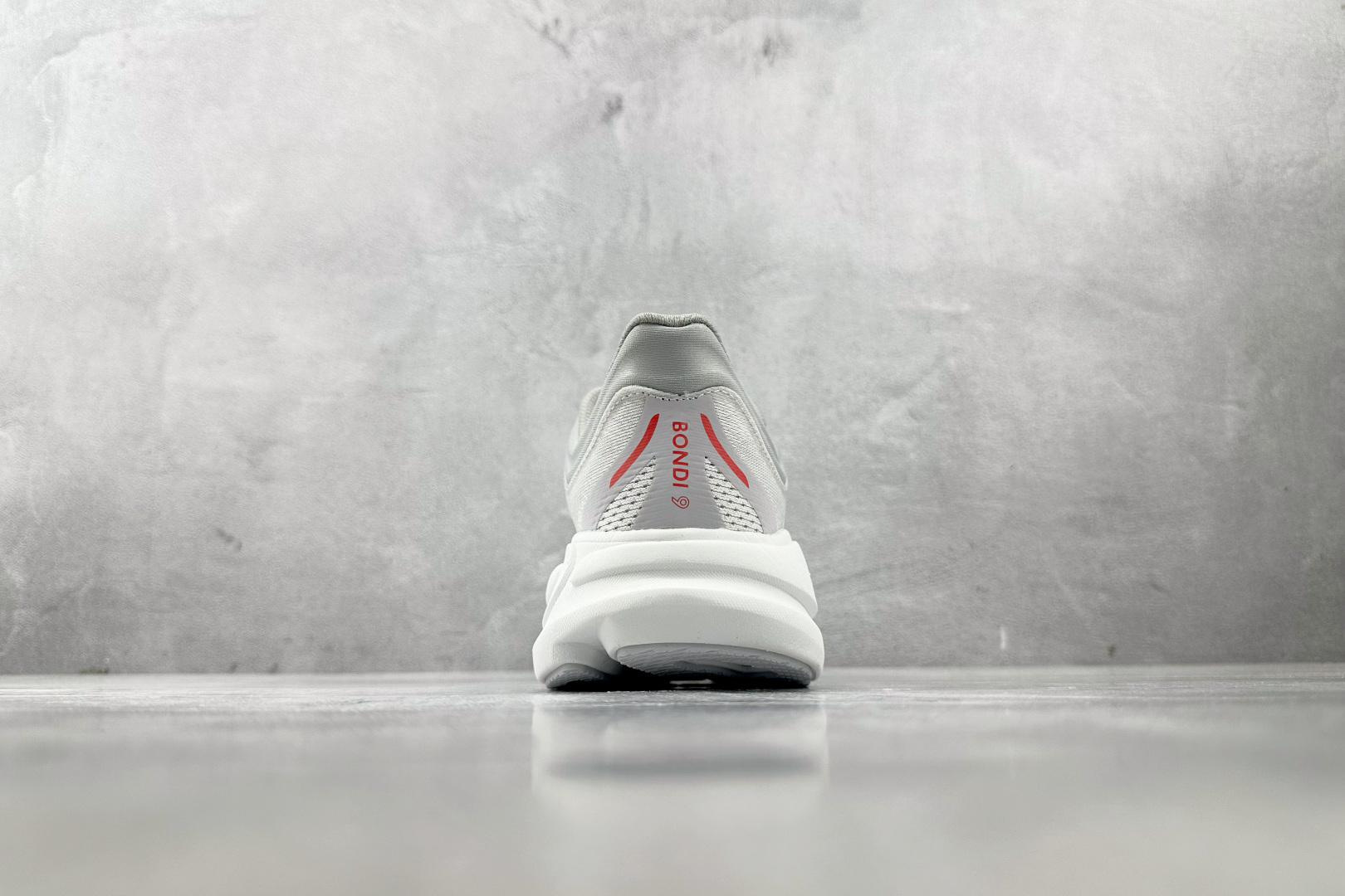 HOKA ONE ONE Bondi 9 宇宙灰群青色 1162011-CYLT