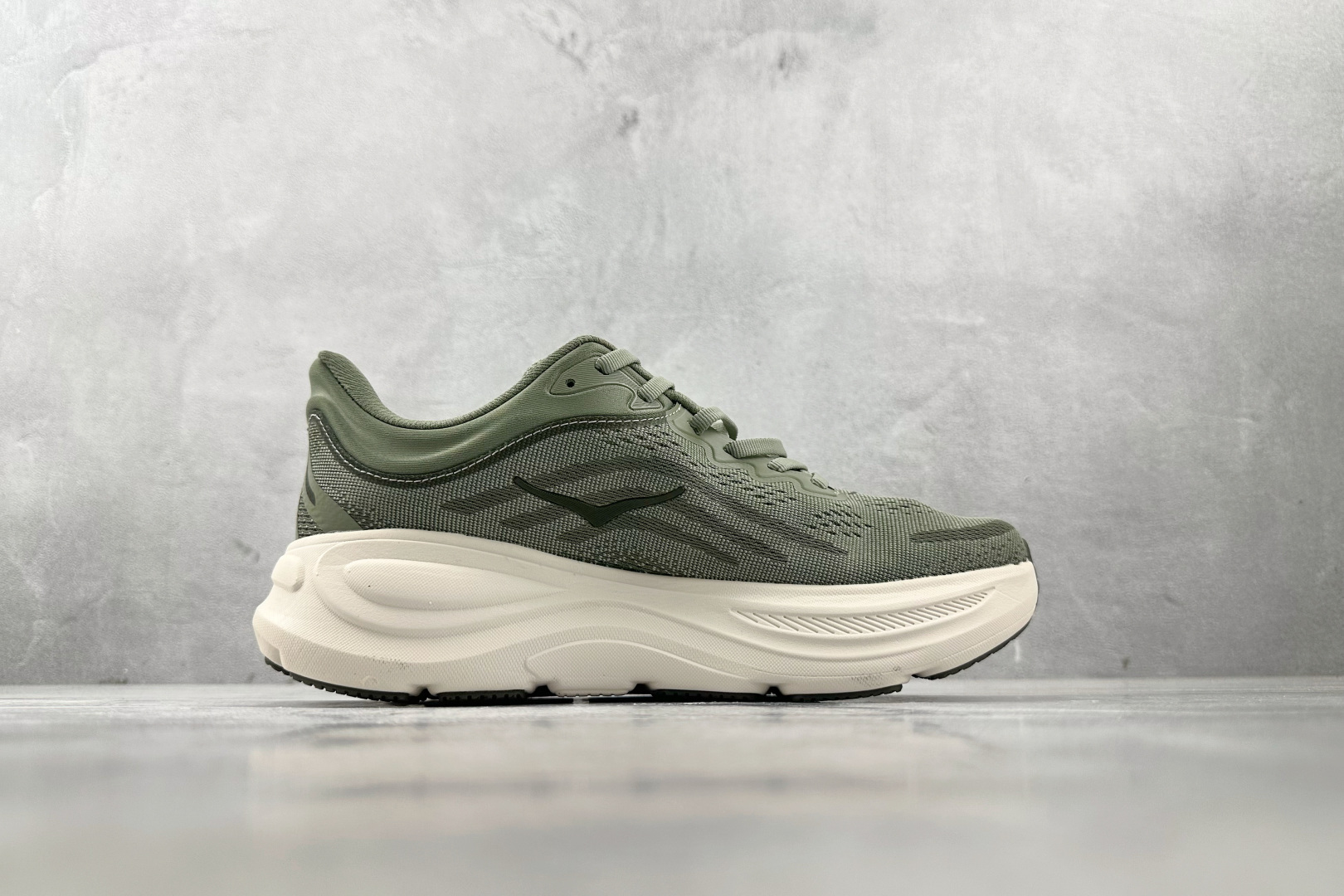 HOKA ONE ONE Bondi 9 绿色 1162011-SSSC