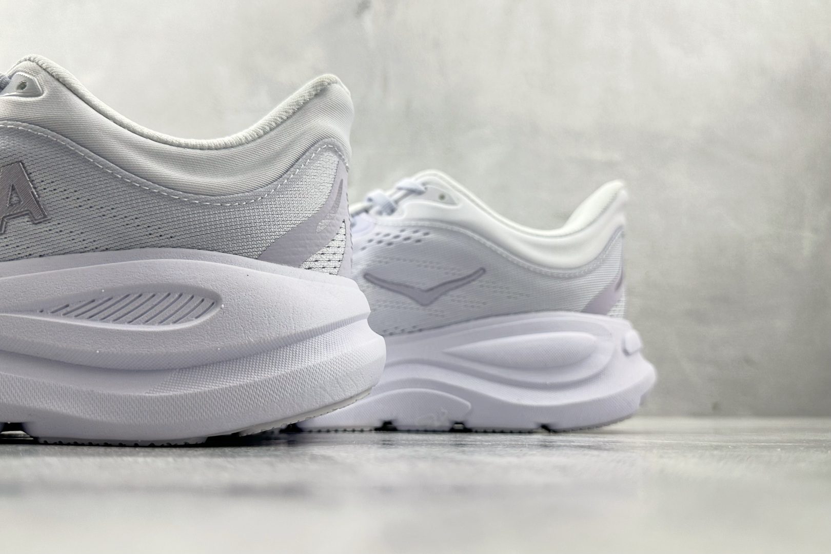 HOKA ONE ONE Bondi 9 浅紫色 1162012-SG