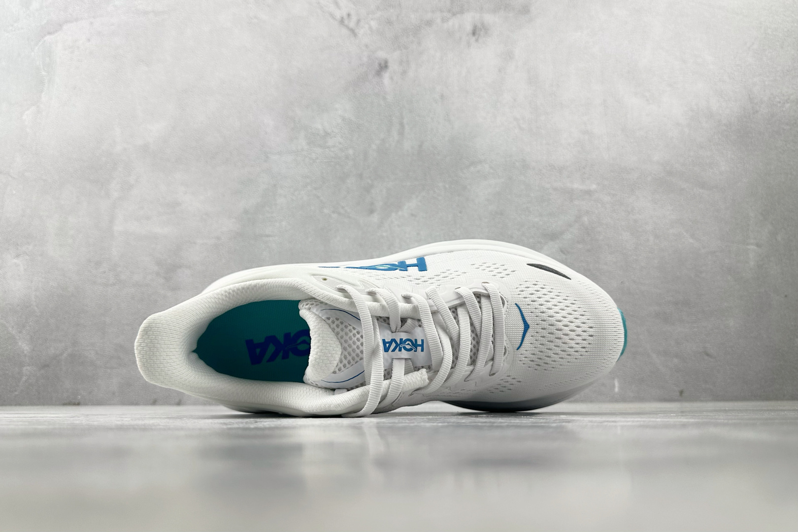 HOKA ONE ONE Bondi 9 白色 1162011