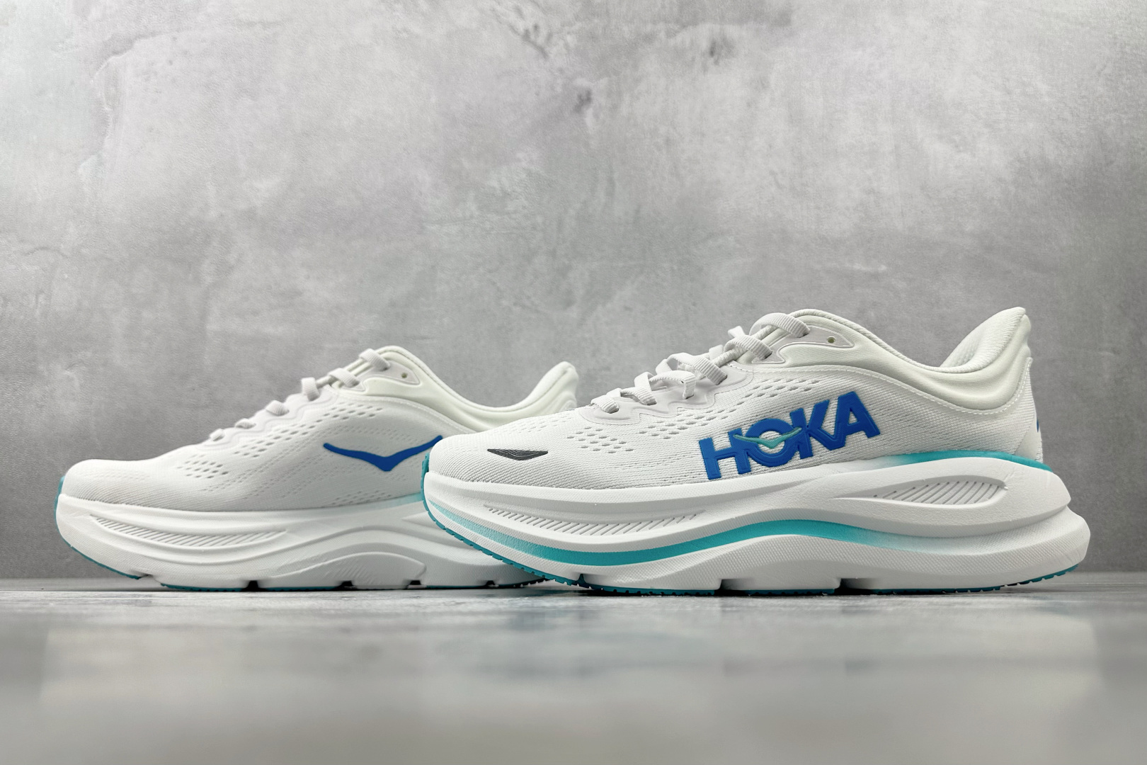 HOKA ONE ONE Bondi 9 白色 1162011