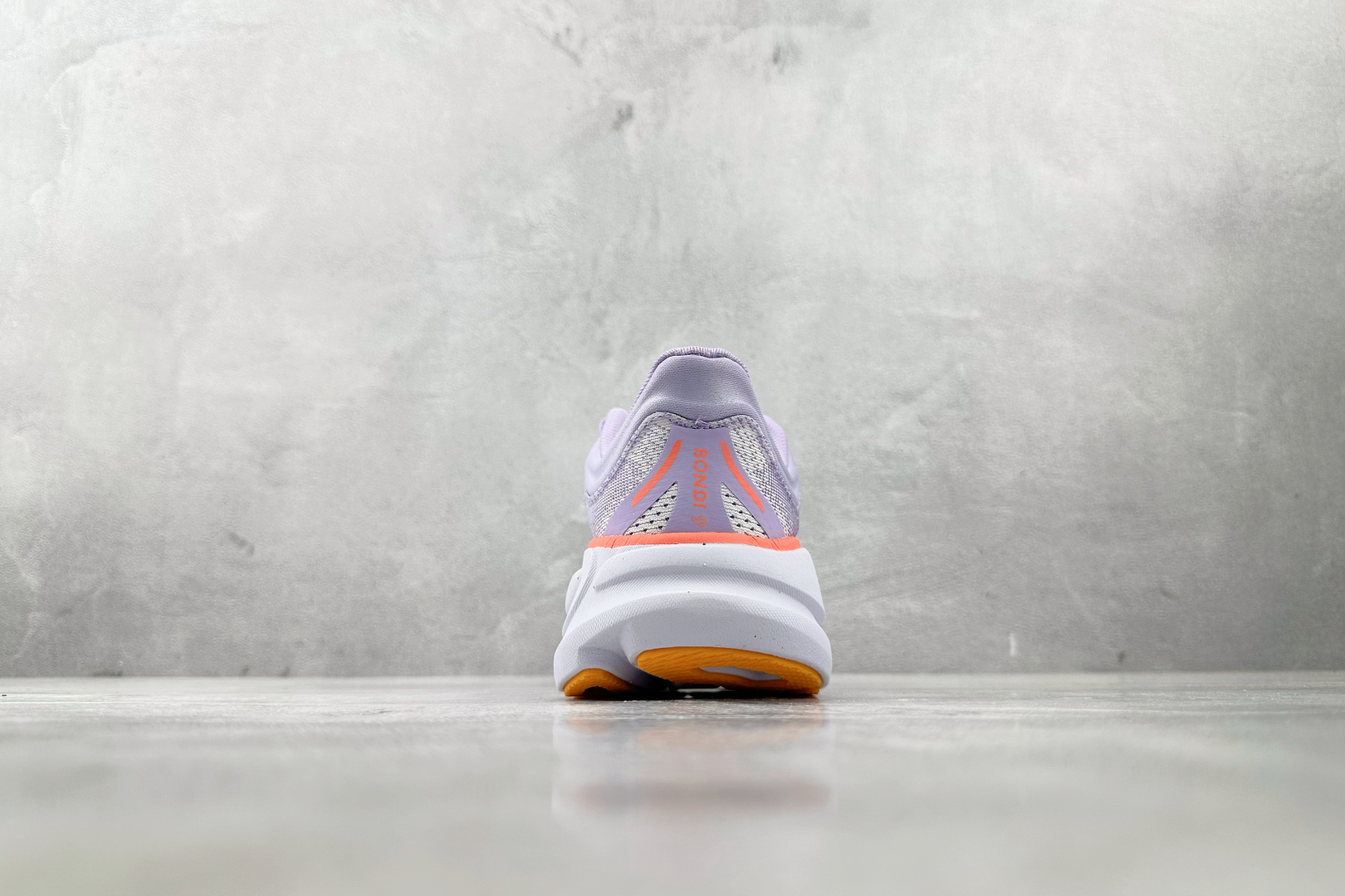 HOKA ONE ONE Bondi 9 紫白色 1162012-AGH