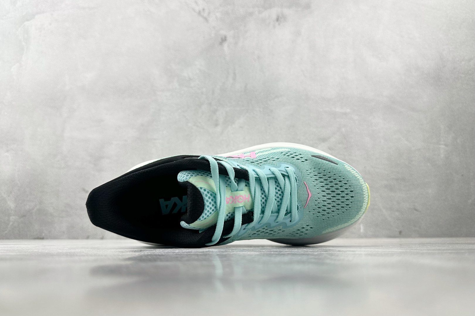 HOKA ONE ONE Bondi 9 绿色 1162014-BTF