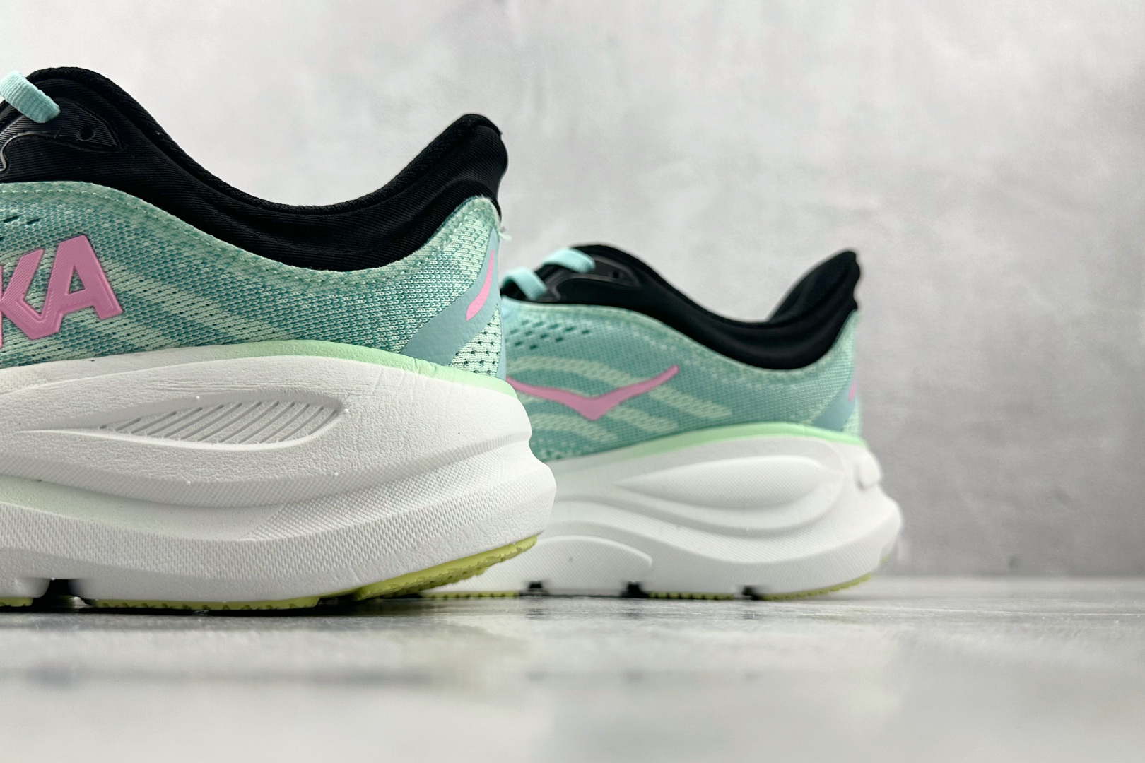 HOKA ONE ONE Bondi 9 绿色 1162014-BTF