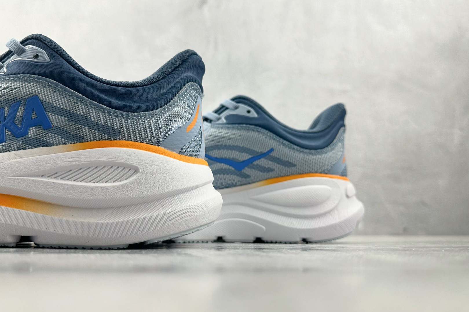 HOKA ONE ONE Bondi 9 蓝色 1162011-DNP