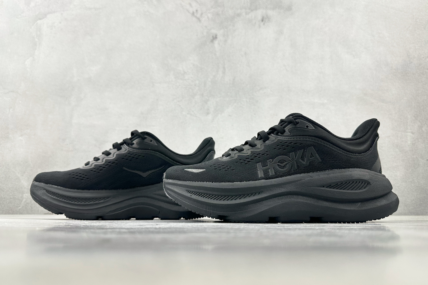 HOKA ONE ONE Bondi 9 黑色 1162012-BBLC