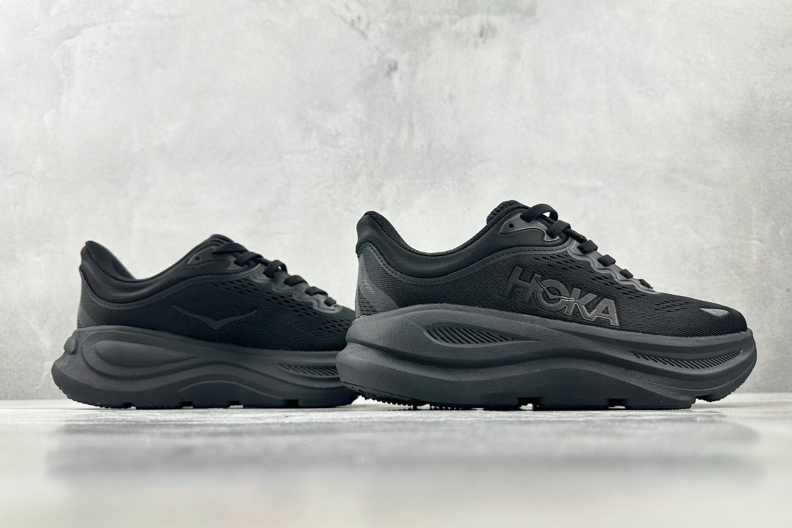 HOKA ONE ONE Bondi 9 黑色 1162012-BBLC