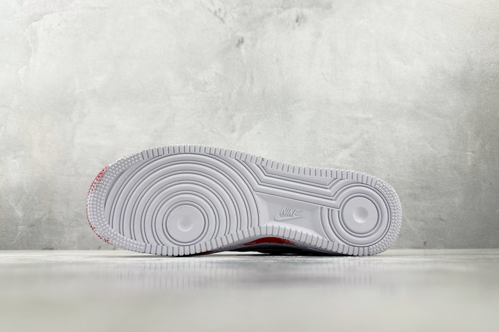 定制球鞋 Nike Air Force 1 案发现场 红白 CW2288-111