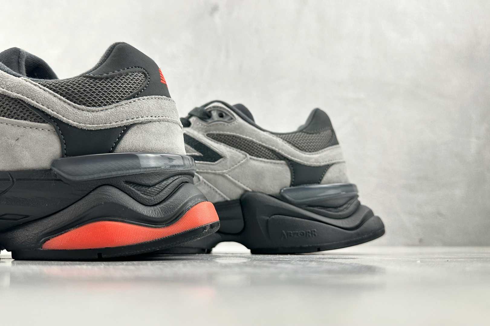 大厂出品 New Balance NB 9060 灰黑色 U9060JBO