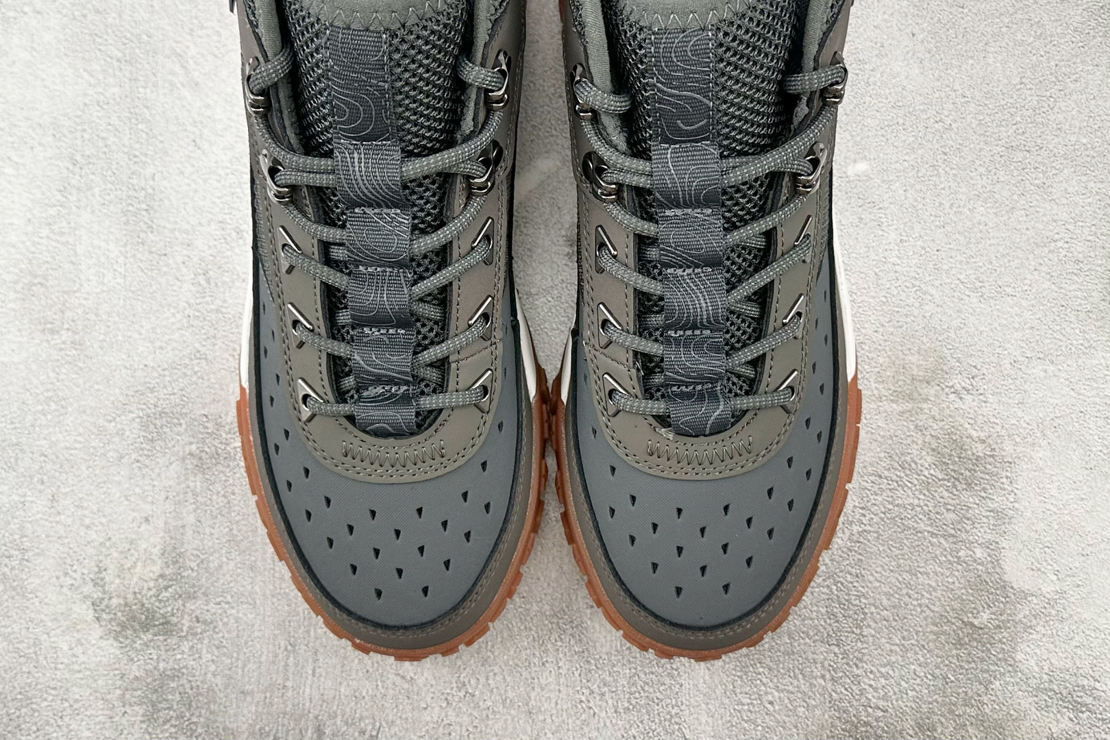 Timberland添柏岚 Greenstride Motion 6 深灰色 A6A98Y55