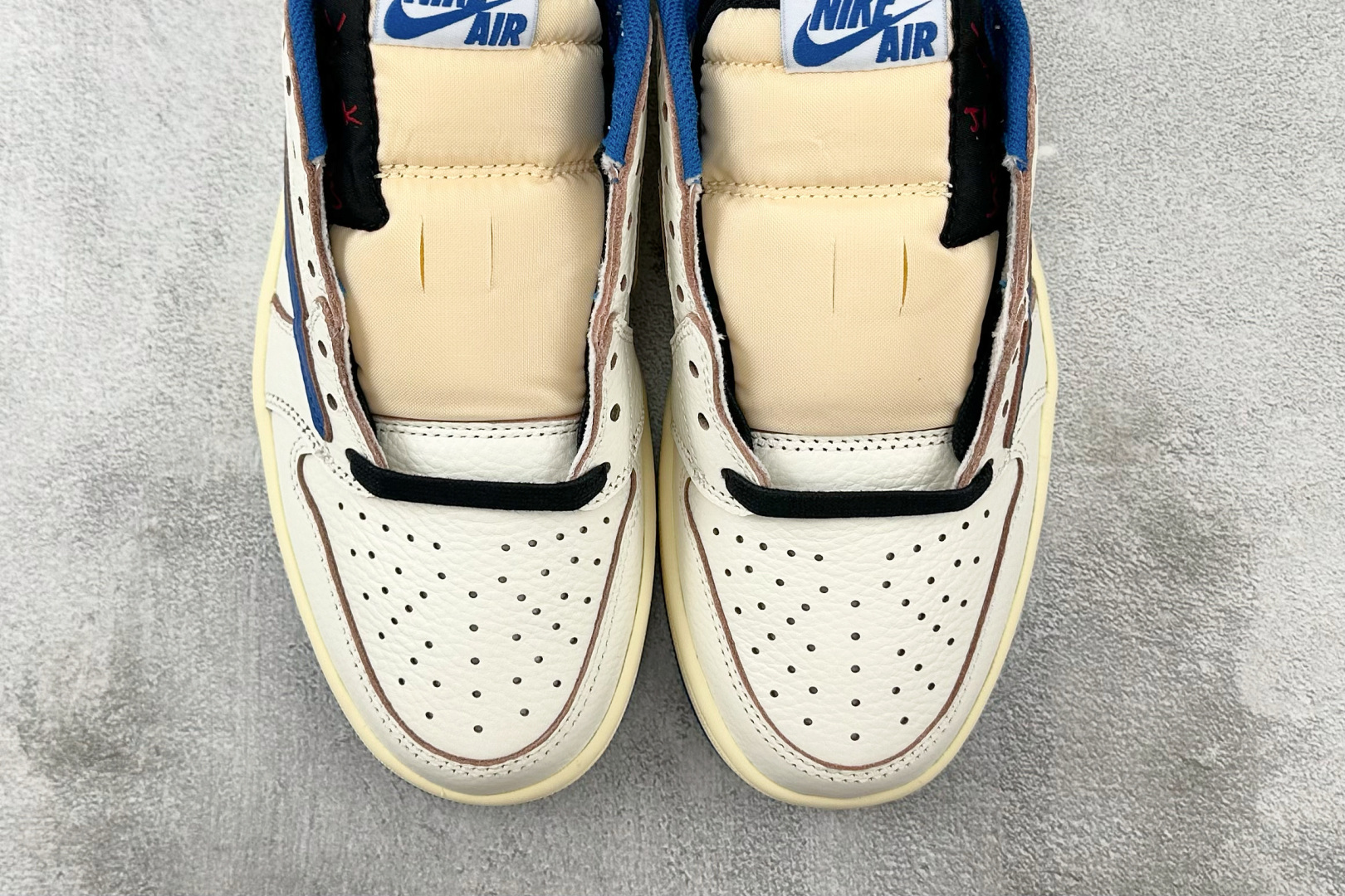 顶级纯原 Travis Scott x Jordan Air Jordan 1 Low 蓝色 DM7866-104