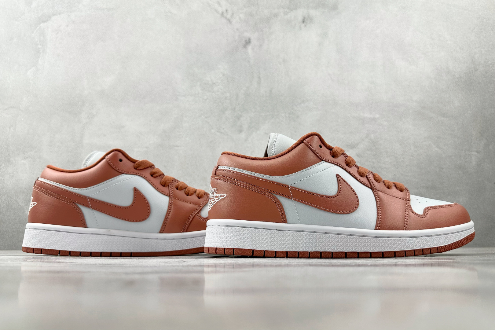 Jordan Air Jordan 1 Low ”Pink Salmon” 白红 DC0774-080