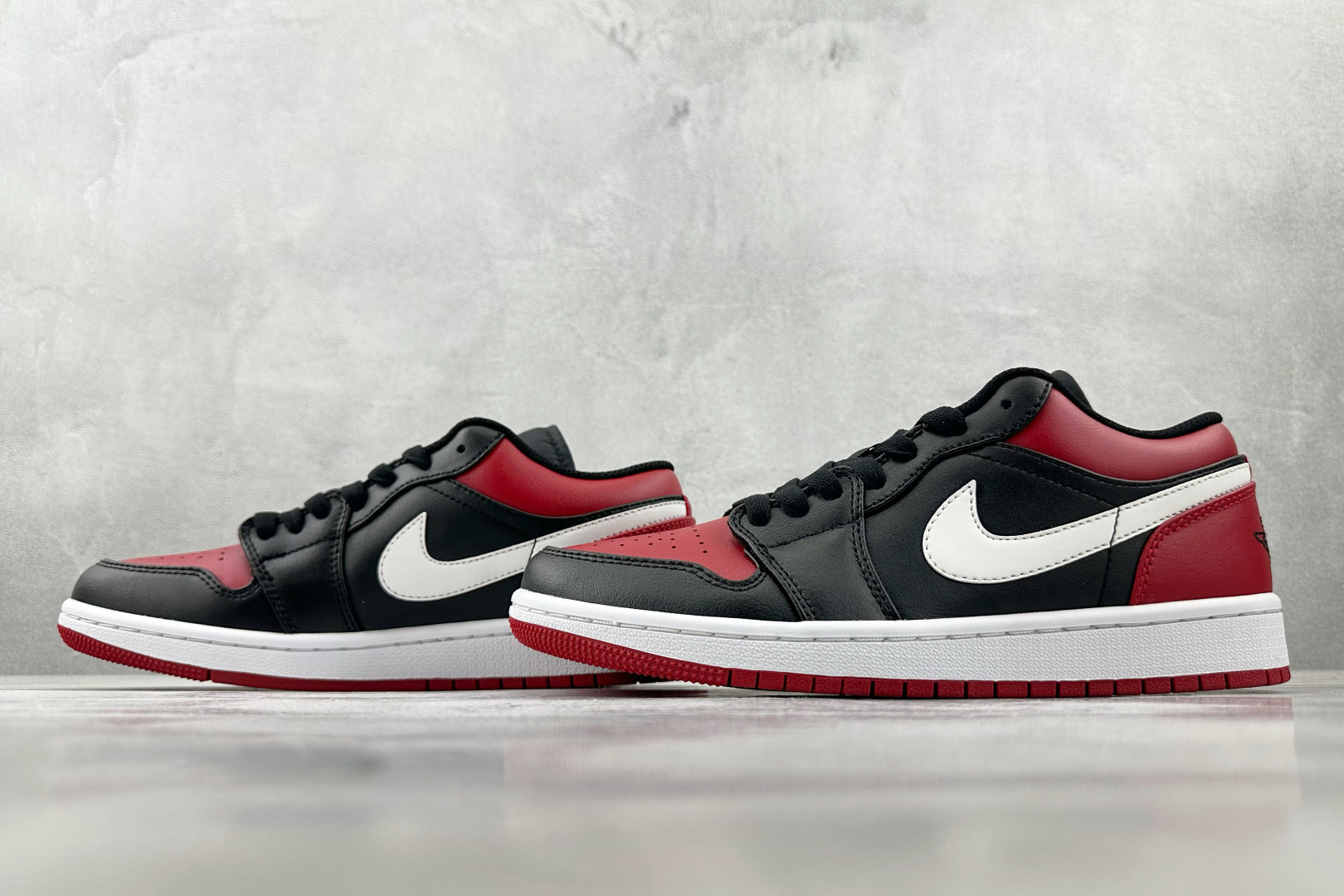 Jordan Air Jordan 1 ”Alternate Bred Toe” 黑红 553558-066