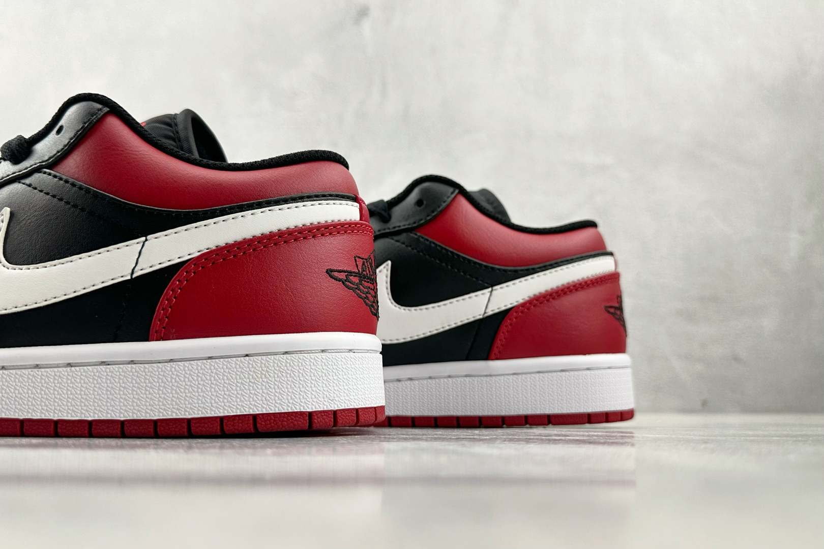 Jordan Air Jordan 1 ”Alternate Bred Toe” 黑红 553558-066