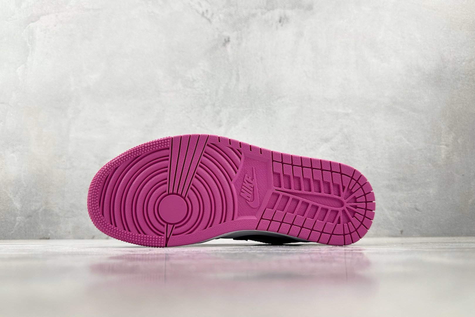 Jordan Air Jordan 1 magenta 经典Logo 玫红 CK3022-005