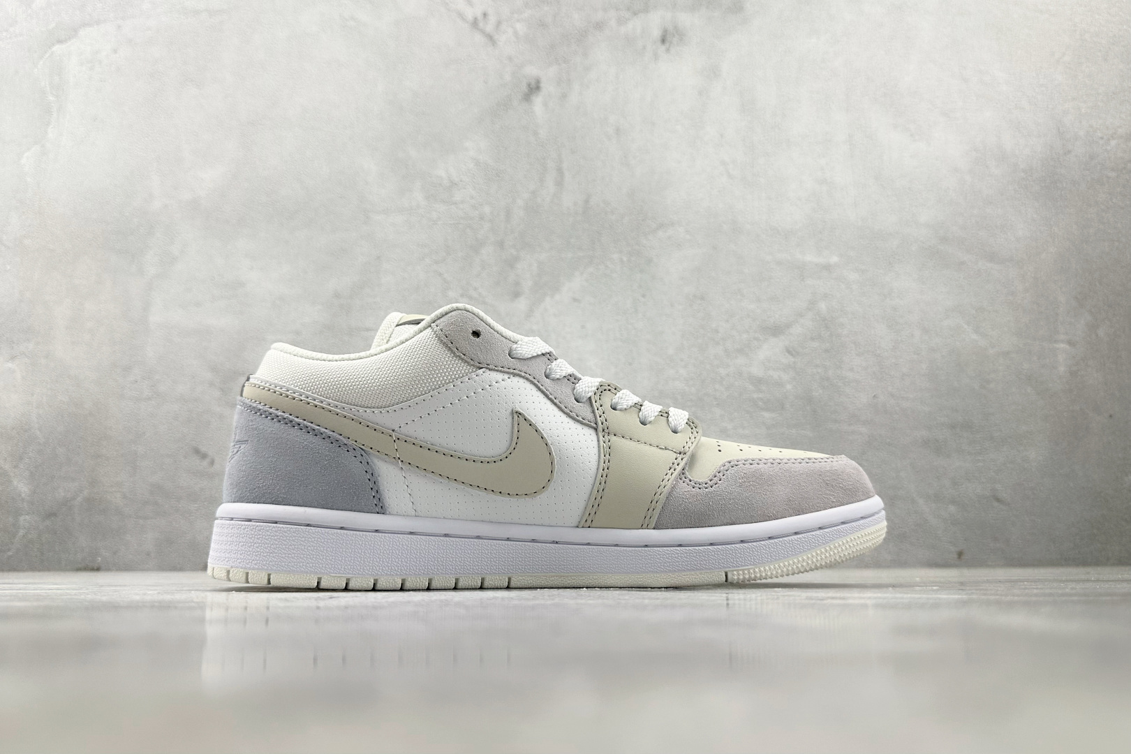 Jordan Air Jordan 1 low ”paris” 巴黎 白灰 CV3043-100