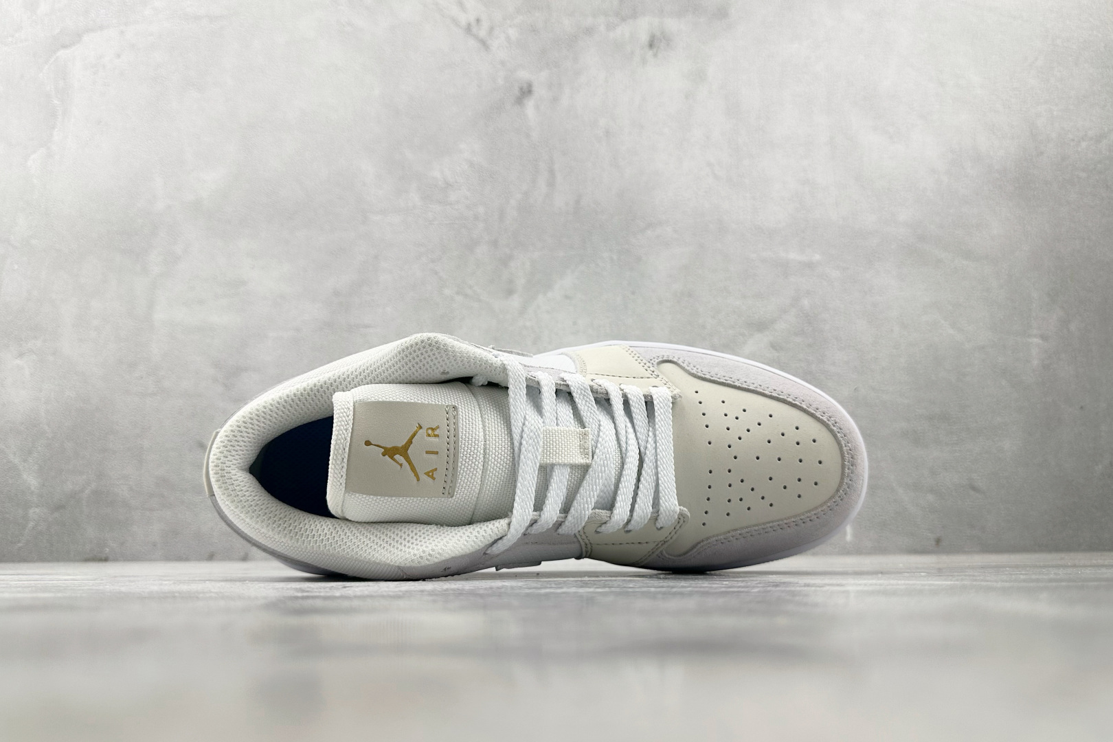 Jordan Air Jordan 1 low ”paris” 巴黎 白灰 CV3043-100