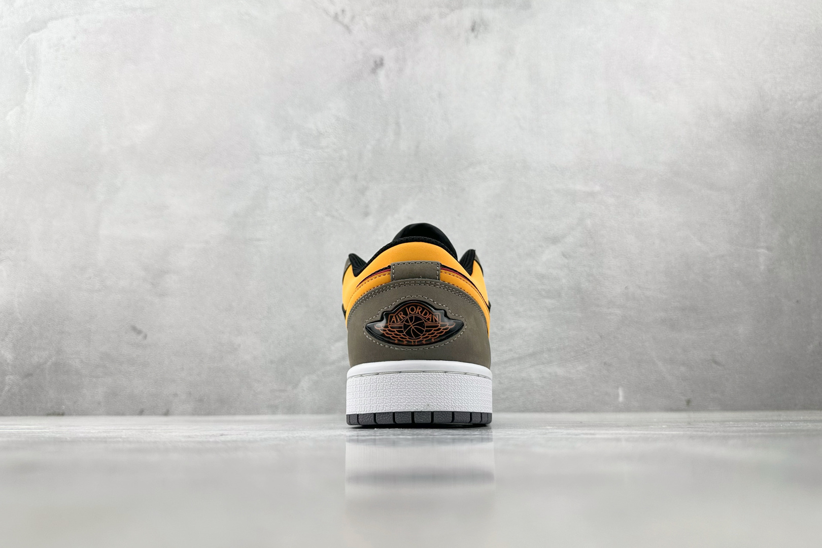 Jordan Air Jordan 1 low 灰黑 FN7308-008