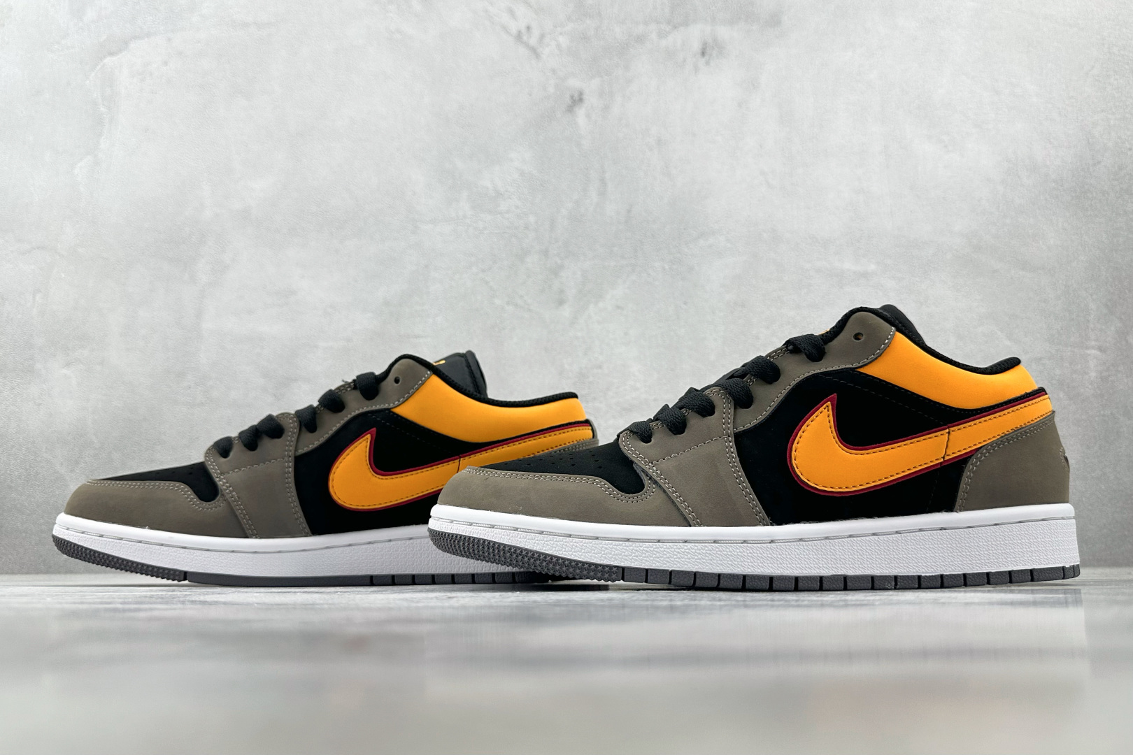 Jordan Air Jordan 1 low 灰黑 FN7308-008