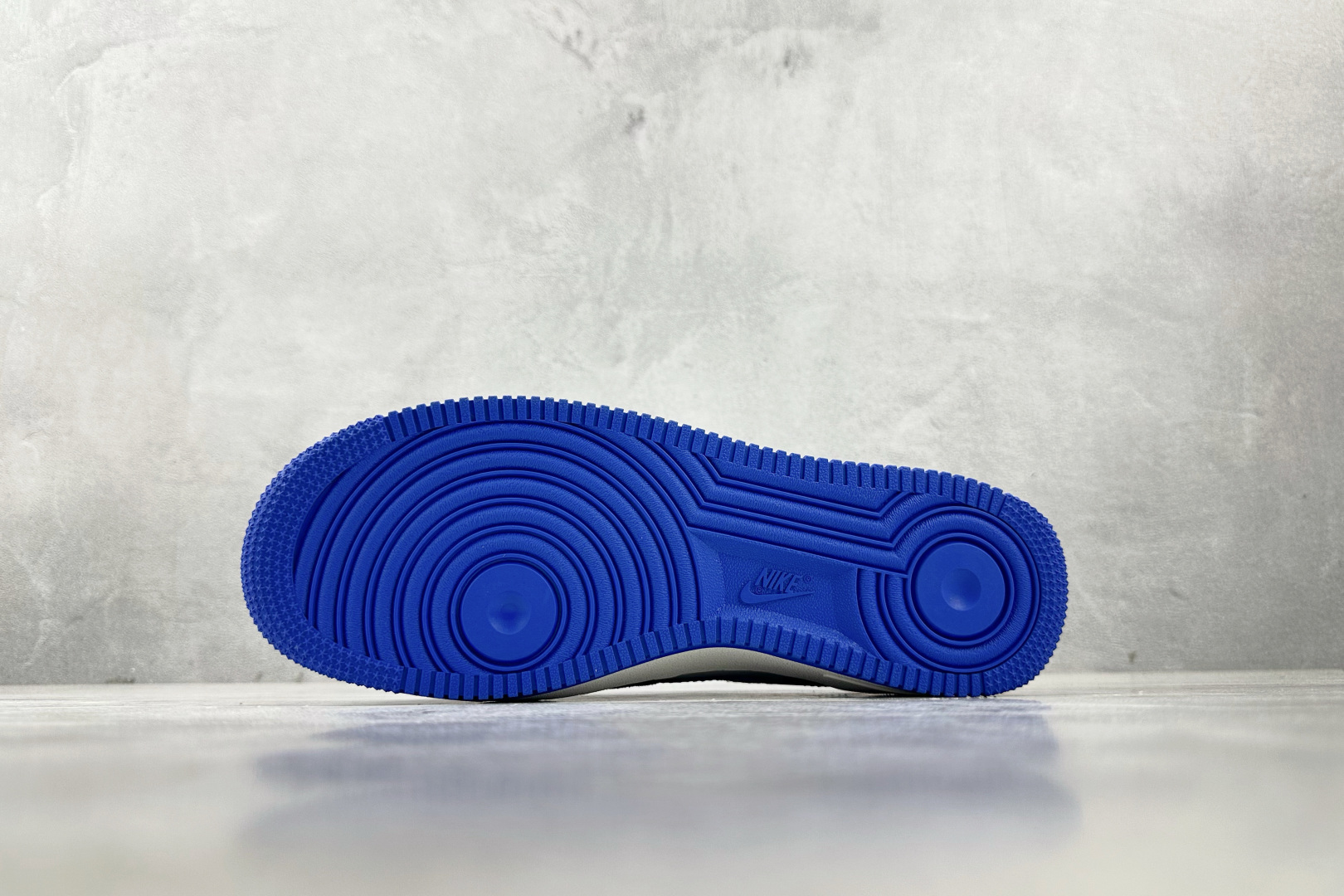 Nike Air Force 1 Low 灰蓝 FQ8714-200