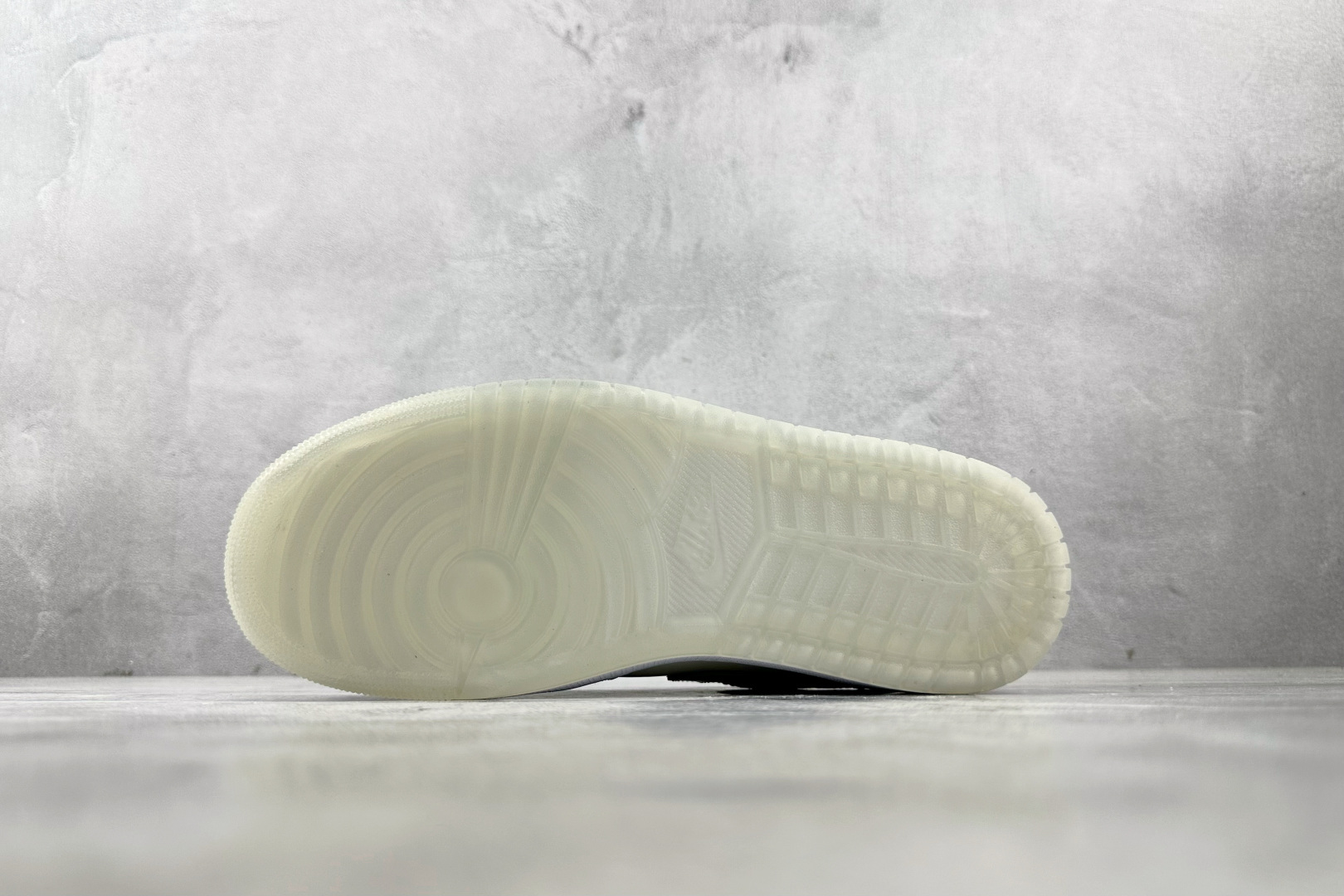 Jordan Air Jordan 1 Low 绿色 HF4078-100