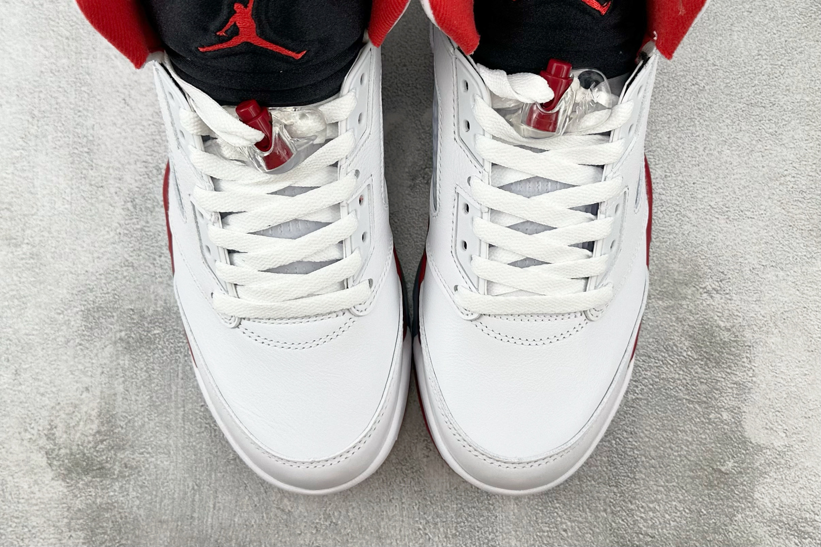 顶级纯原 Jordan Air Jordan 5 Retro Fire Red Black Tongue 白红 136027-120