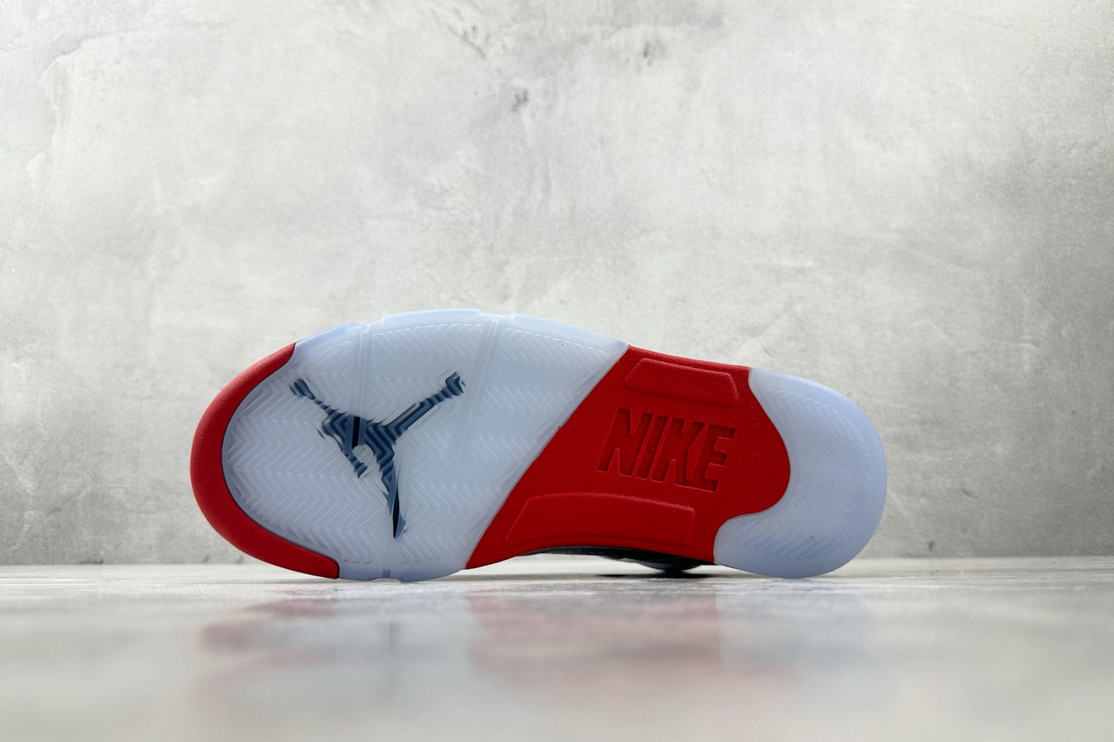 顶级纯原 Jordan Air Jordan 5 Retro Fire Red Black Tongue 白红 136027-120