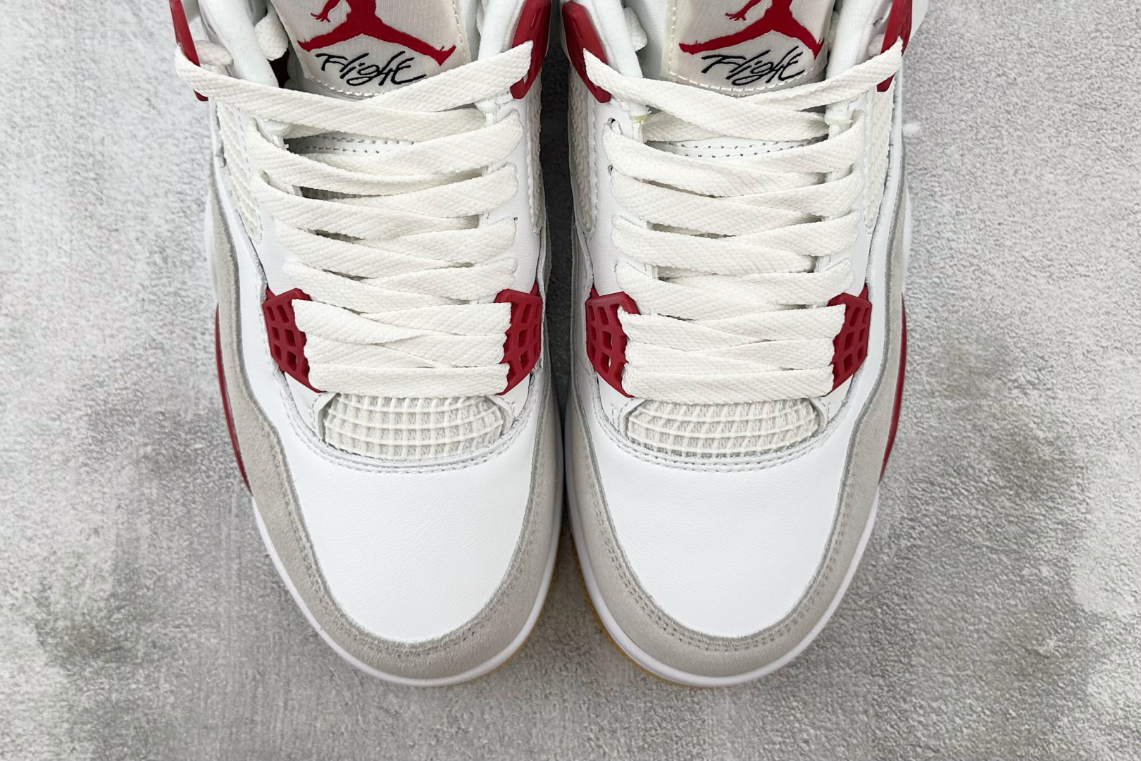 东南亚订单 Nike SB x Jordan Air Jordan 4 ”Varsity Red” 白红 DR5415-106