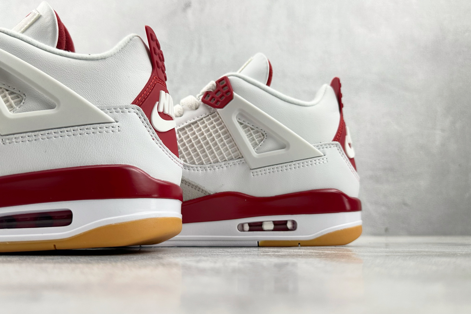 东南亚订单 Nike SB x Jordan Air Jordan 4 ”Varsity Red” 白红 DR5415-106