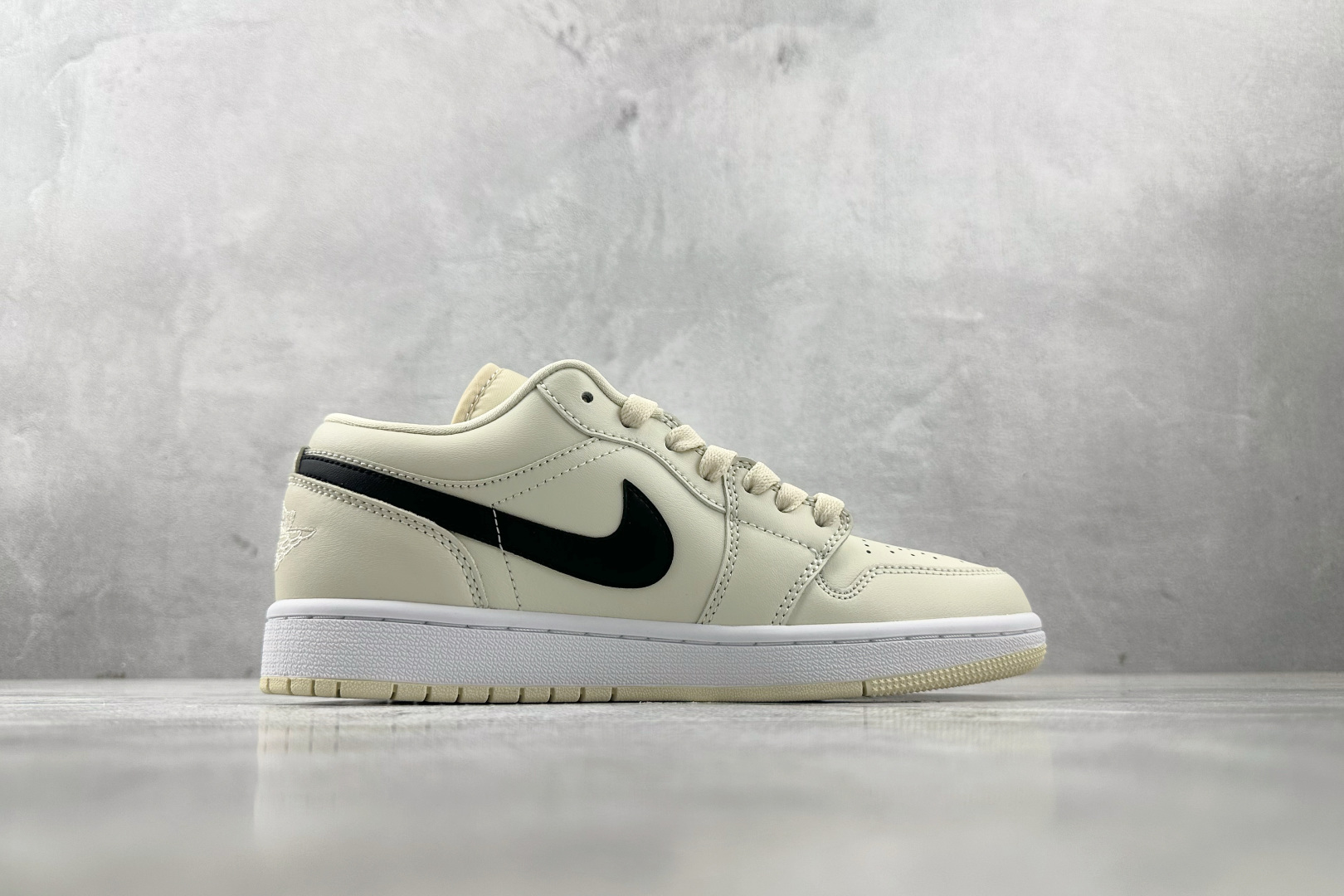 Jordan Air Jordan 1 low ”coconut milk” 椰奶 奶油色 DC0774-121