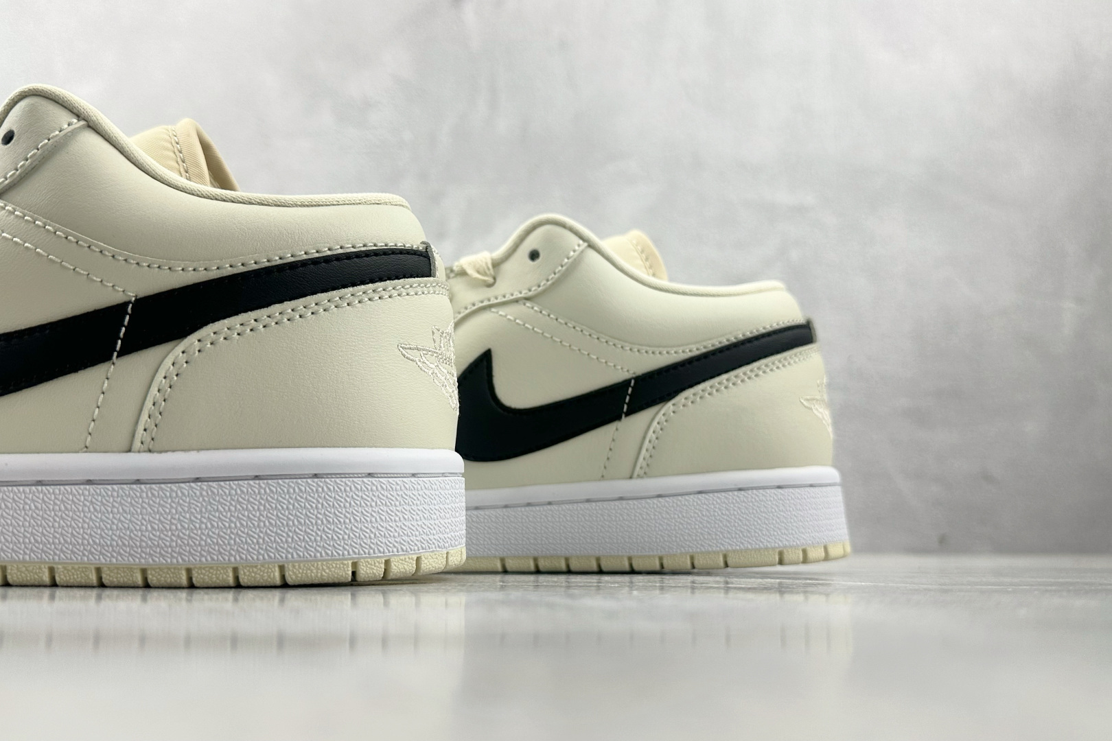 Jordan Air Jordan 1 low ”coconut milk” 椰奶 奶油色 DC0774-121
