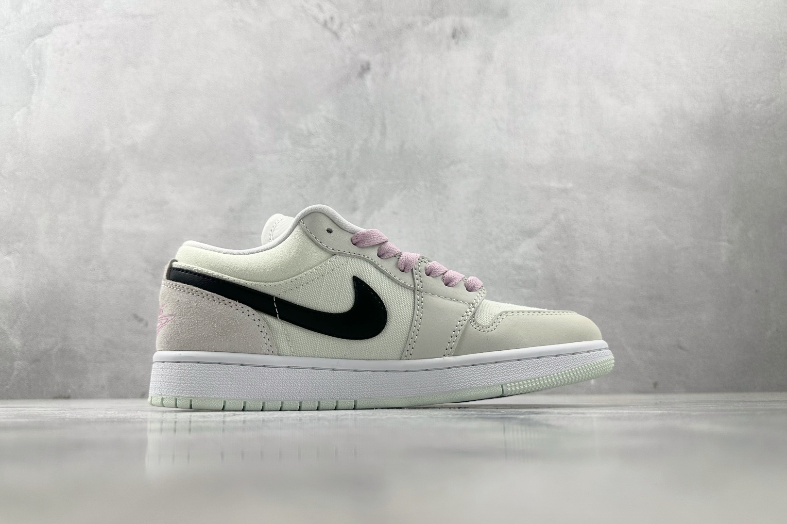 Jordan Air Jordan 1 se ”barely green” 蒂芙尼绿樱花粉 CZ0776-300