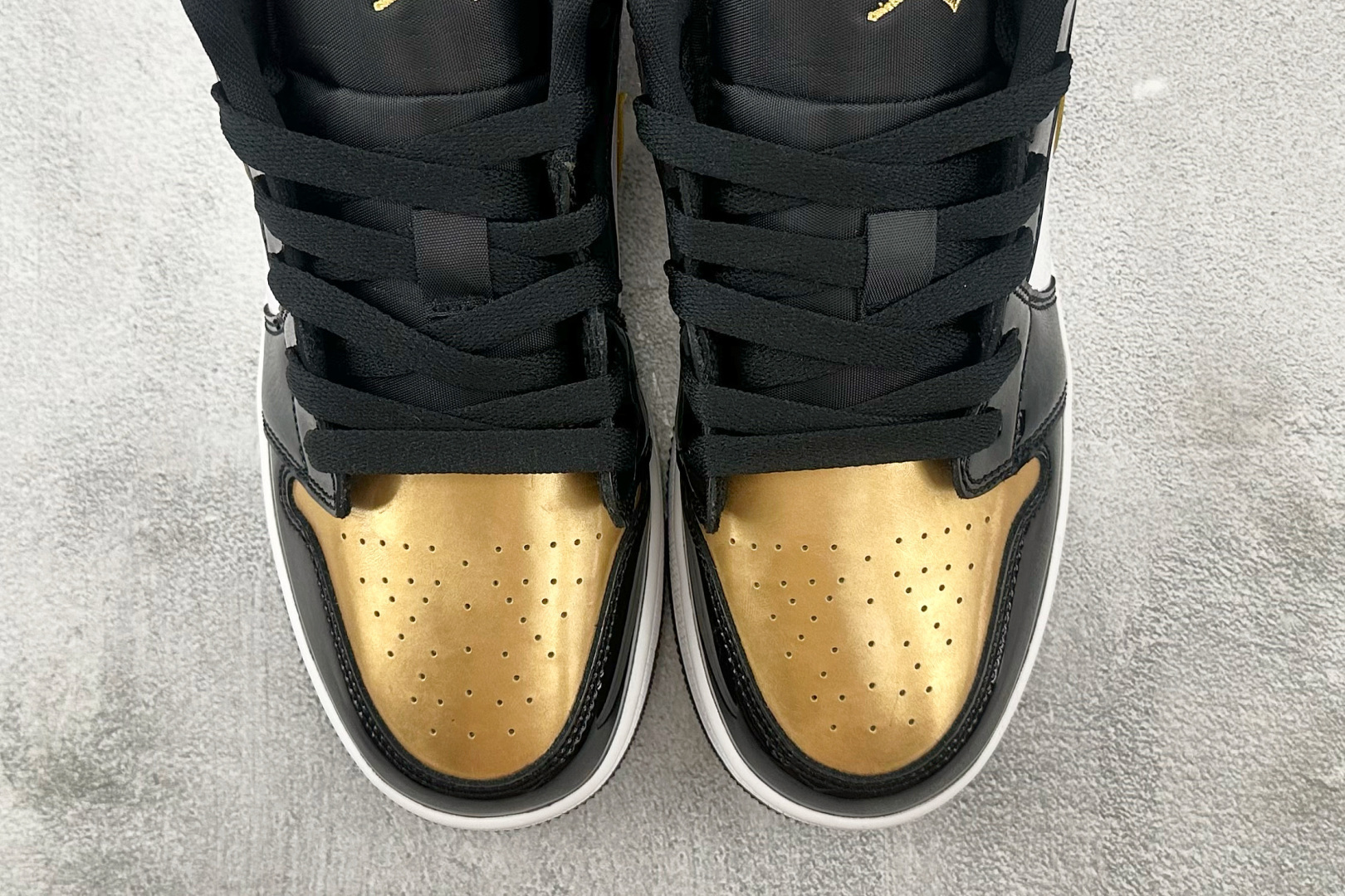 Jordan Air Jordan 1 low Gold Toe”黑金 DR6970-071