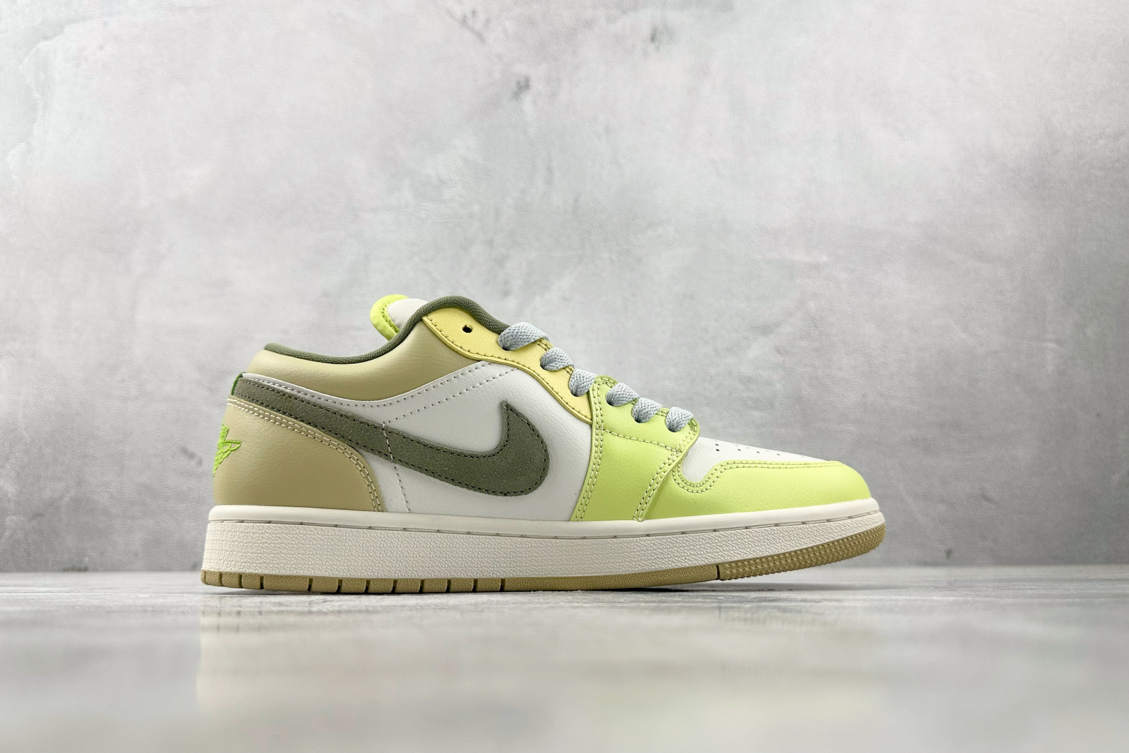 Jordan Air Jordan 1 low 绿白色 FD9906-131