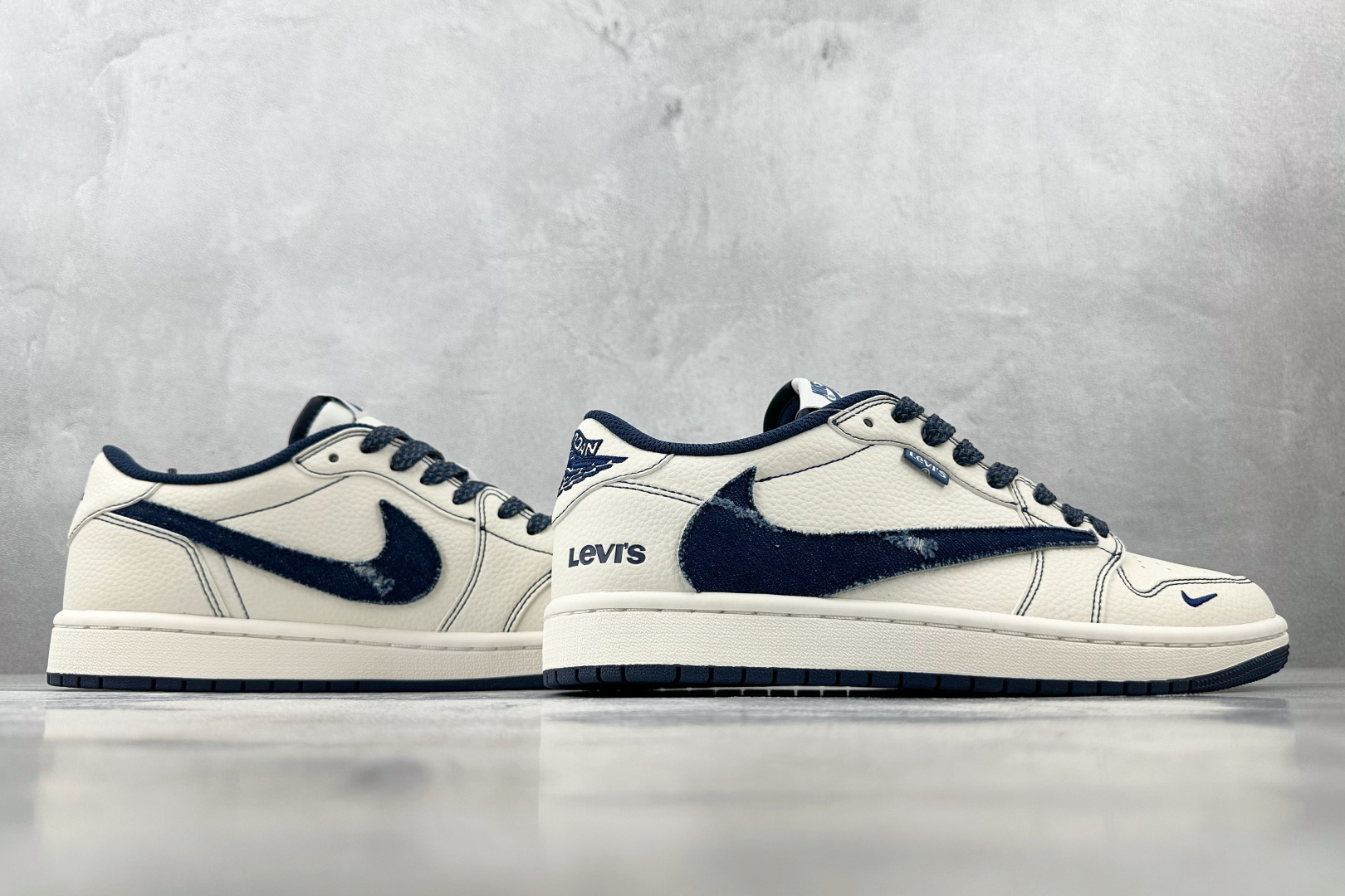 定制 Air Jordan 1 Low ow SP 倒钩 李维斯 联名 米白蓝 LE2436-136