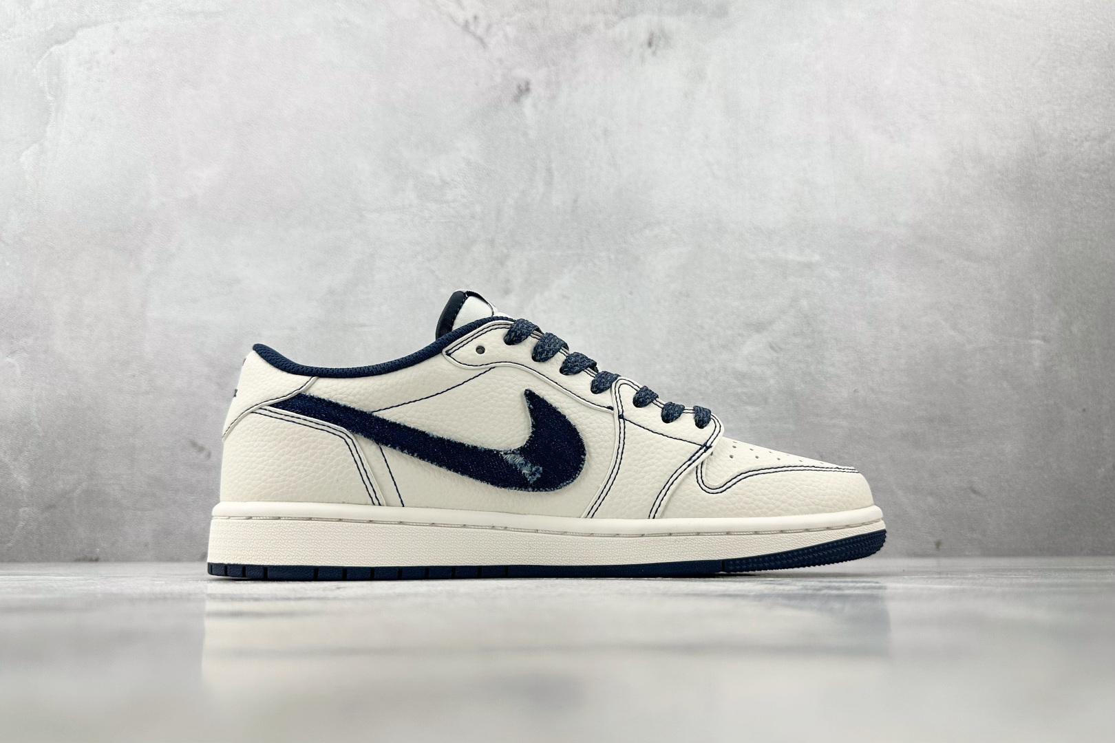 定制 Air Jordan 1 Low ow SP 倒钩 李维斯 联名 米白蓝 LE2436-136